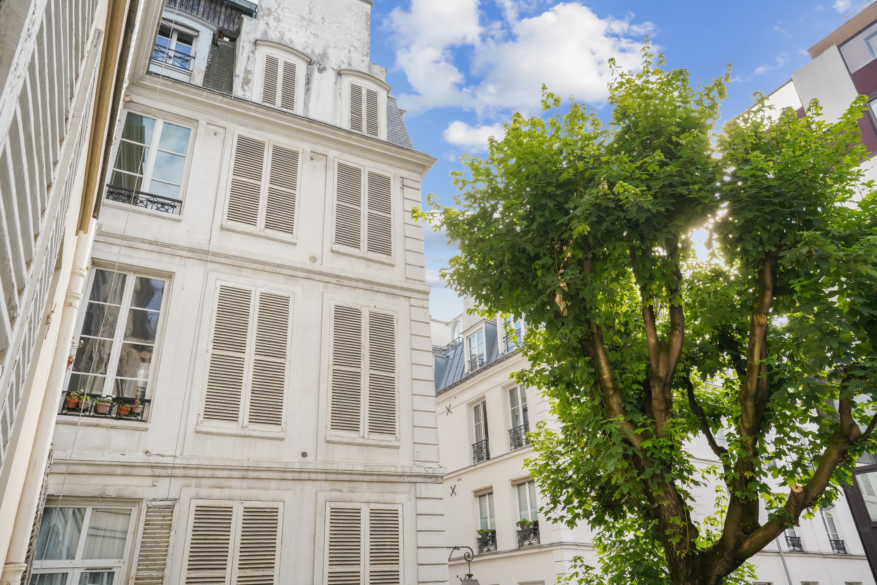  FOR SALE - Marché St honoré - 75001 PARIS - Apartment in a 18th Century