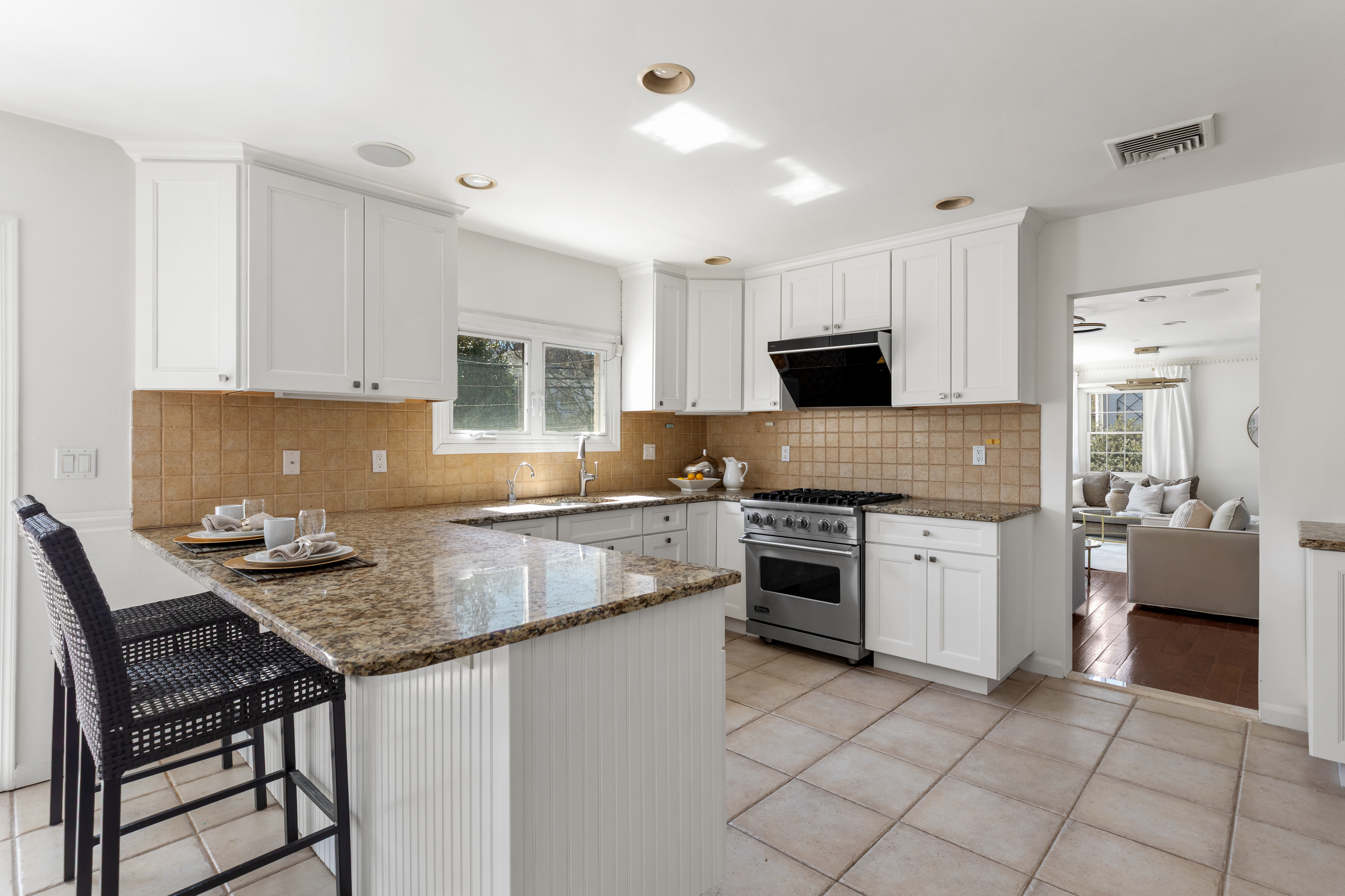  66 Wyatt Road, Garden City, NY, 11530 - 物件實景