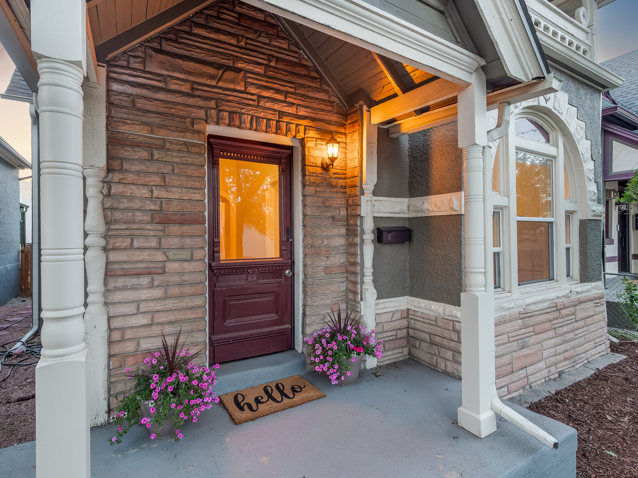  Step into this charming 1889 Victorian home - 物件實景