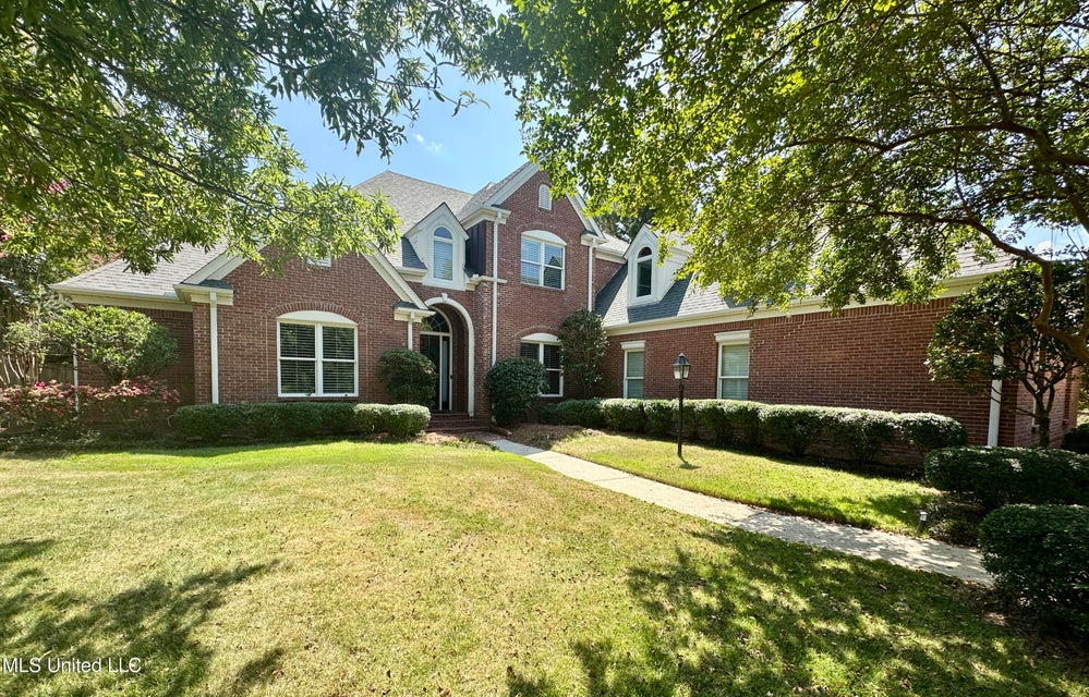 Clinton, Mississippi, 39056, United States, 5 Bedrooms Bedrooms, ,3 BathroomsBathrooms,Residential,For Sale,1904228