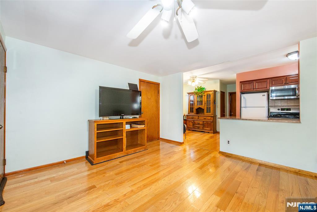 Clifton, New Jersey, 07014, United States, 5 Bedrooms Bedrooms, ,3 BathroomsBathrooms,Residential,For Sale,2000978