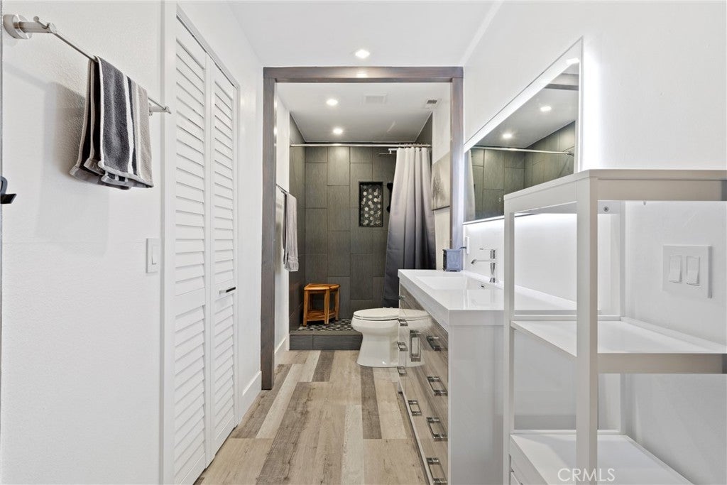 Moreno Valley, California, 92557, United States, 3 Bedrooms Bedrooms, ,2 BathroomsBathrooms,Residential,For Sale,1974042