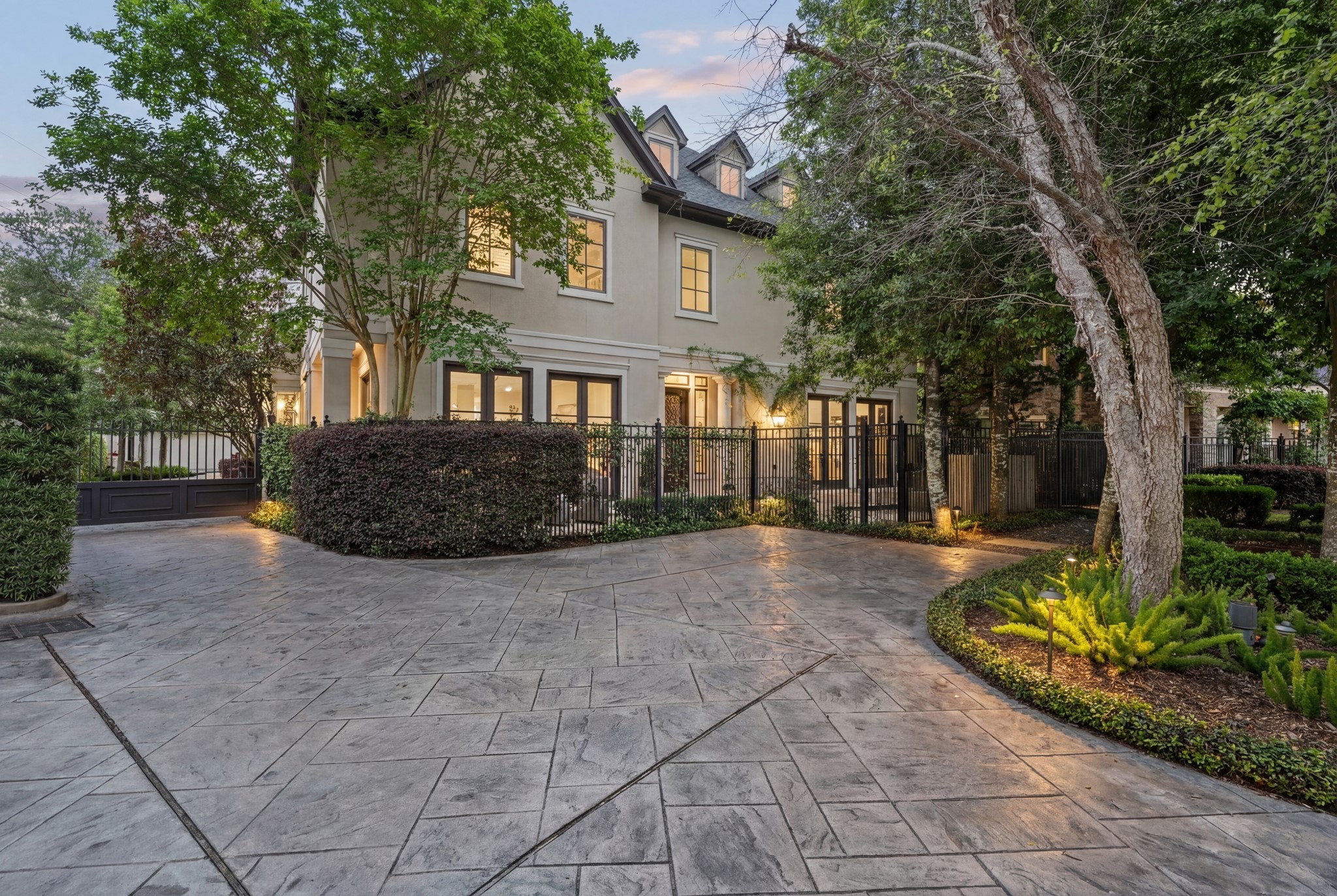  30 Hackberry Lane A - 物件實景