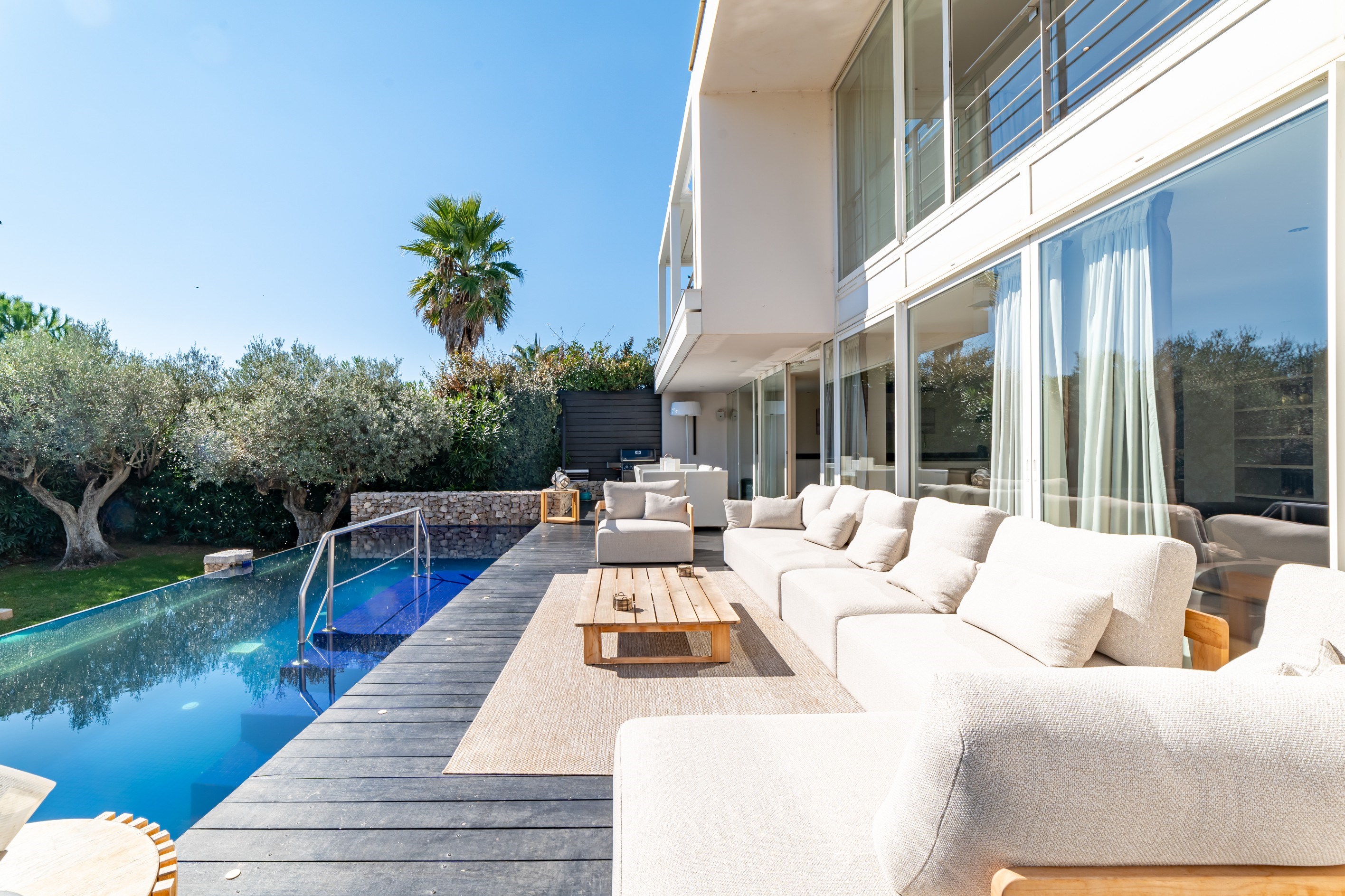  Elegance and transparency are the watchwords of this resolutely contemporary vi… - 物件實景