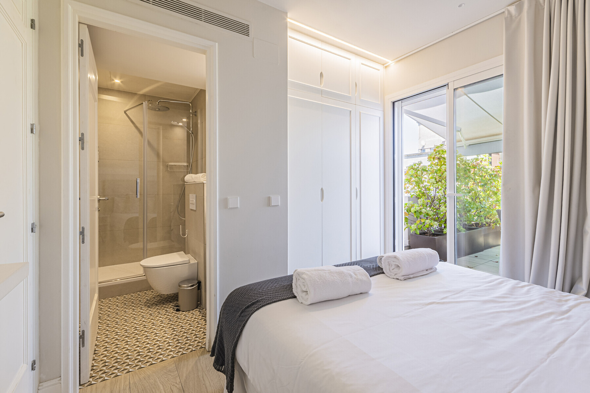  Impressive Duplex Penthouse with 80m2 terraces in the center of Galvany - 物件實景
