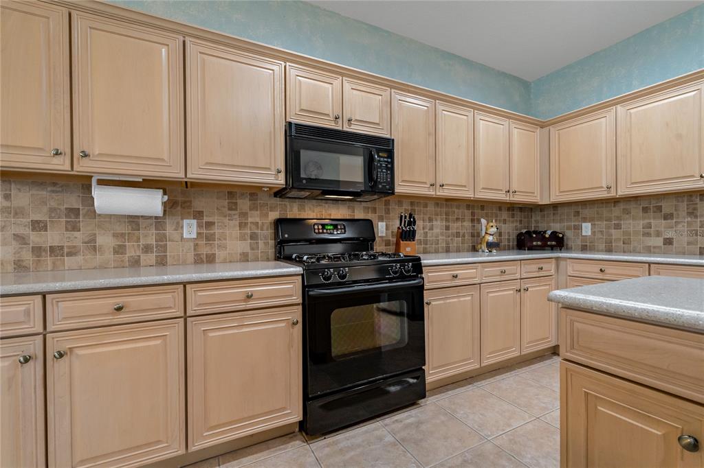 Tampa, Florida, 33647, United States, 4 Bedrooms Bedrooms, ,3 BathroomsBathrooms,Residential,For Sale,1906632