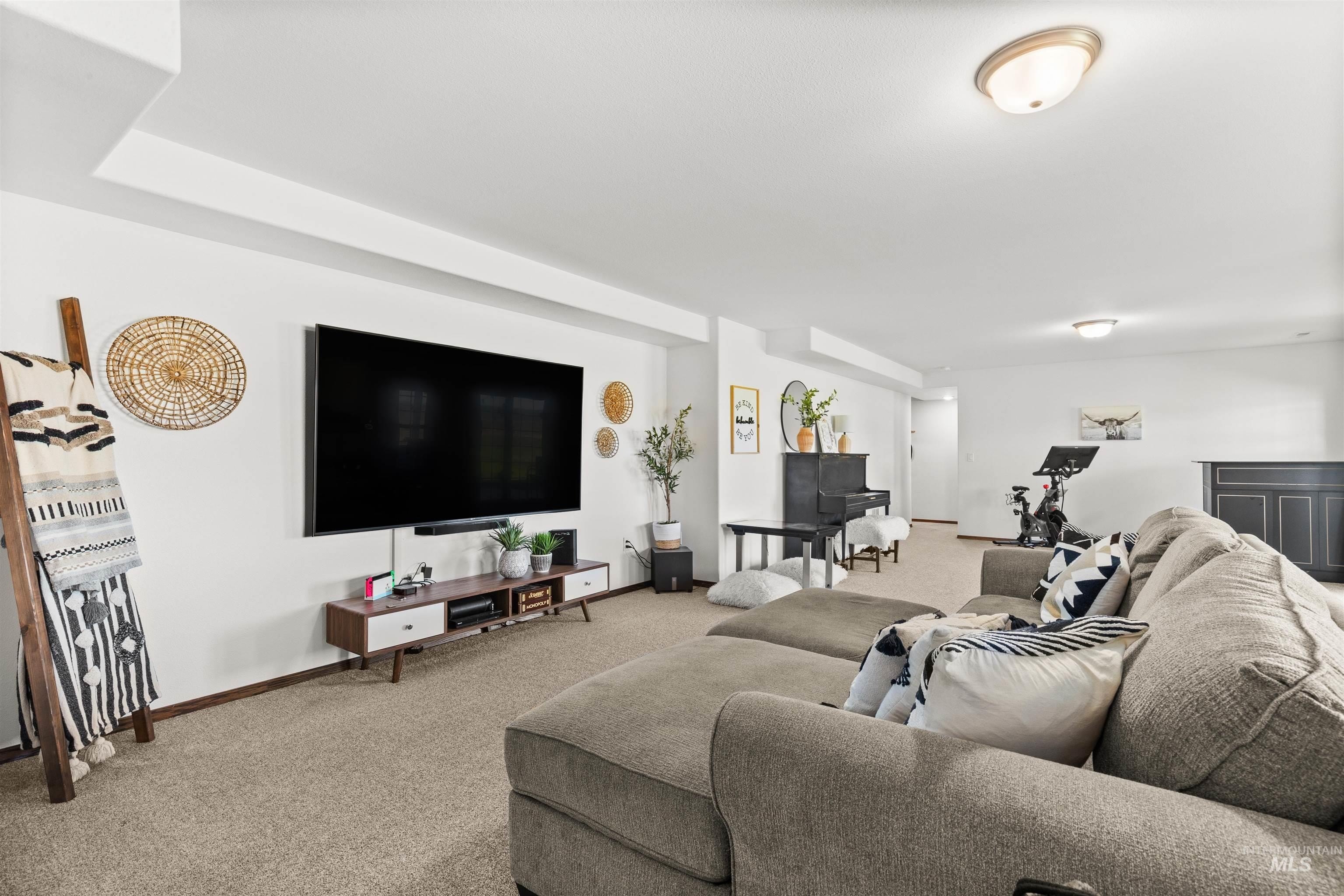 Clarkston, Washington, 99403, United States, 4 Bedrooms Bedrooms, ,3 BathroomsBathrooms,Residential,For Sale,1976590