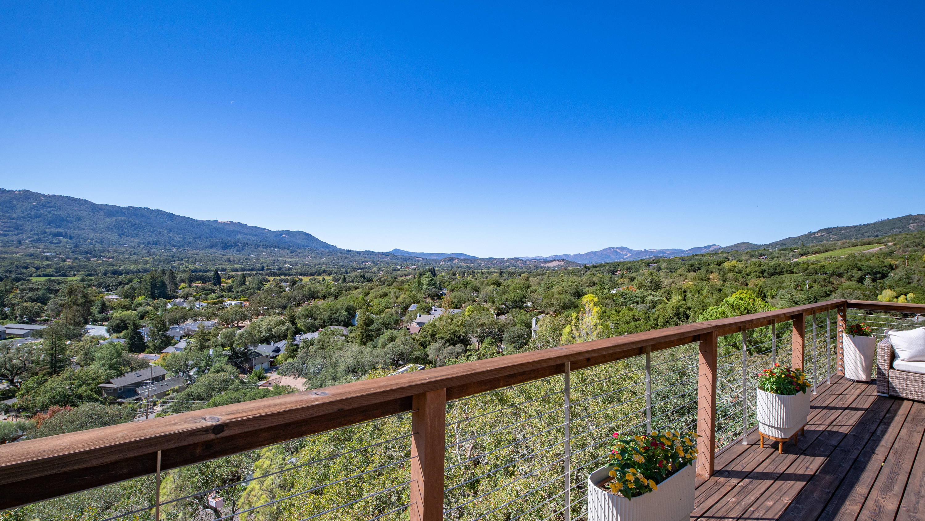  Panoramic Sonoma Views & Income-Producing ADU - 物件實景