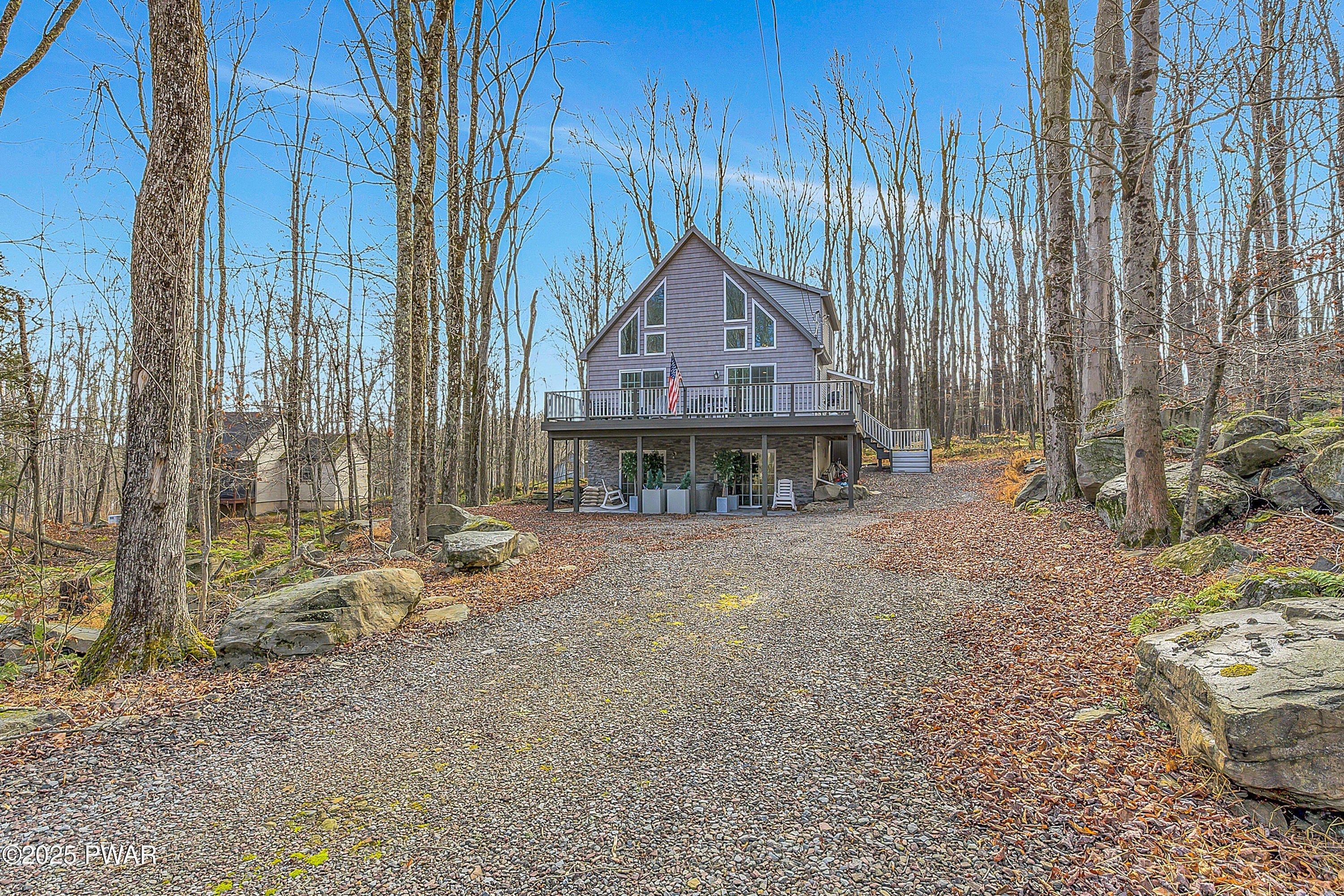 Lake Ariel, Pennsylvania, 18436, United States, 4 Bedrooms Bedrooms, ,4 BathroomsBathrooms,Residential,For Sale,1998731