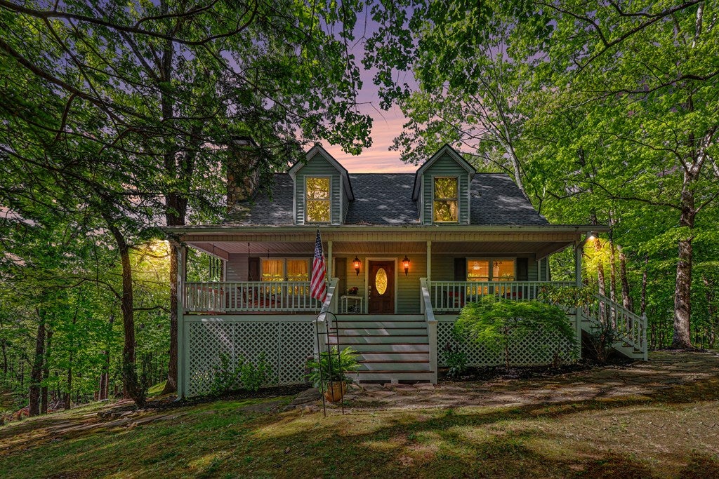 Ellijay, Georgia, 30540, United States, 3 Bedrooms Bedrooms, ,4 BathroomsBathrooms,Residential,For Sale,2044950