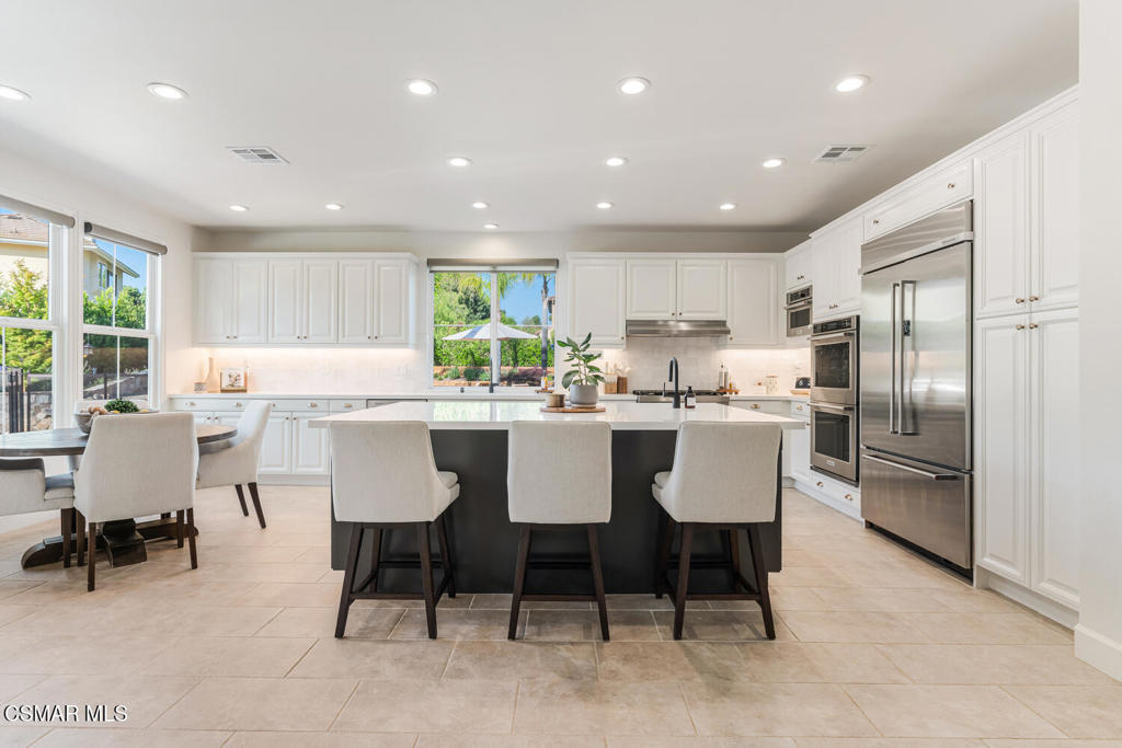 Simi Valley, California, 93065, United States, 4 Bedrooms Bedrooms, ,4 BathroomsBathrooms,Residential,For Sale,1978928