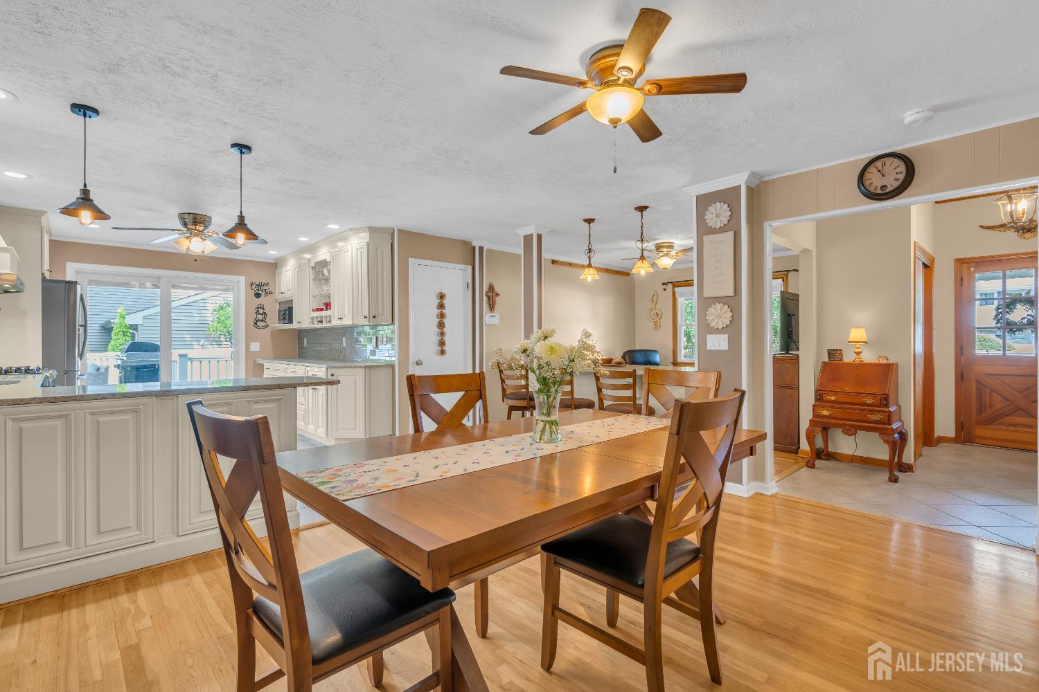 South Plainfield, New Jersey, 07080, United States, 3 Bedrooms Bedrooms, ,3 BathroomsBathrooms,Residential,For Sale,1939790