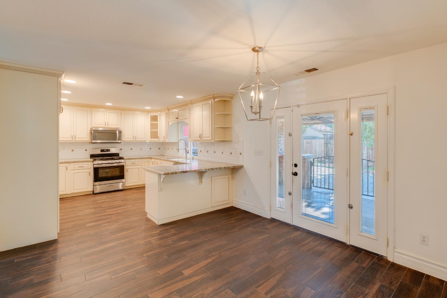 Oakdale, California, 95361, United States, 4 Bedrooms Bedrooms, ,3 BathroomsBathrooms,Residential,For Sale,1987039