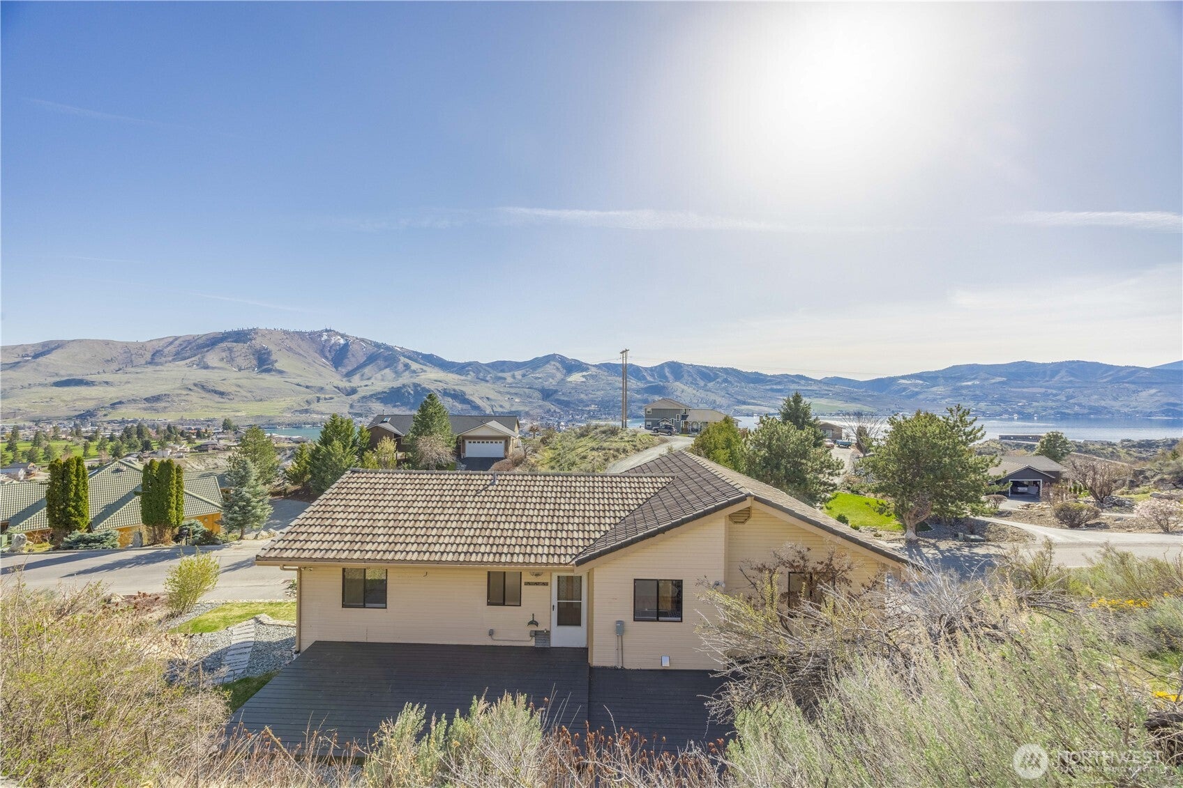 Chelan, Washington, 98816, United States, 3 Bedrooms Bedrooms, ,2 BathroomsBathrooms,Residential,For Sale,1932481