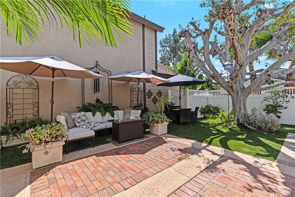 Irvine, California, 92620, United States, 3 Bedrooms Bedrooms, ,4 BathroomsBathrooms,Residential,For Sale,1987963