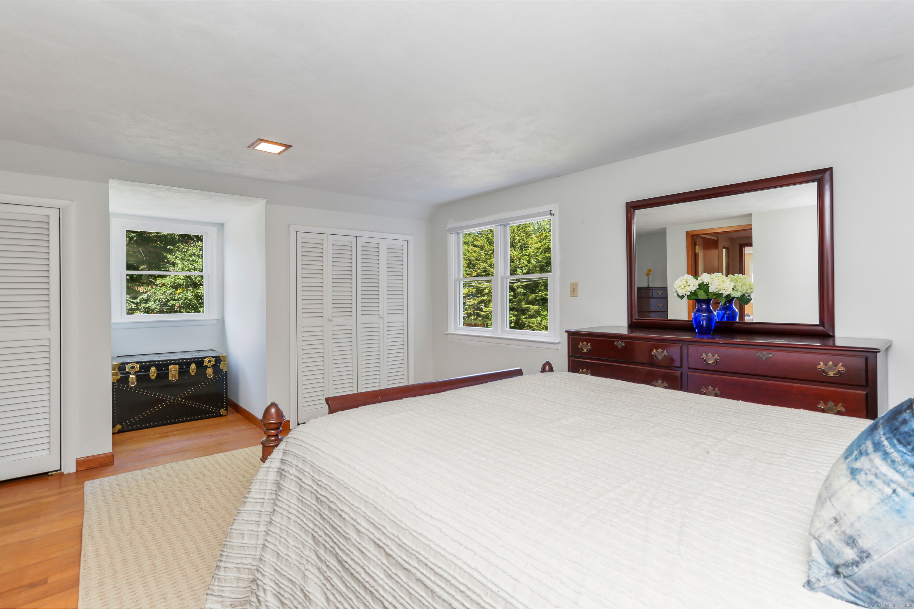 Fairfield, Connecticut, 06825, United States, 4 Bedrooms Bedrooms, ,3 BathroomsBathrooms,Residential,For Sale,1934186