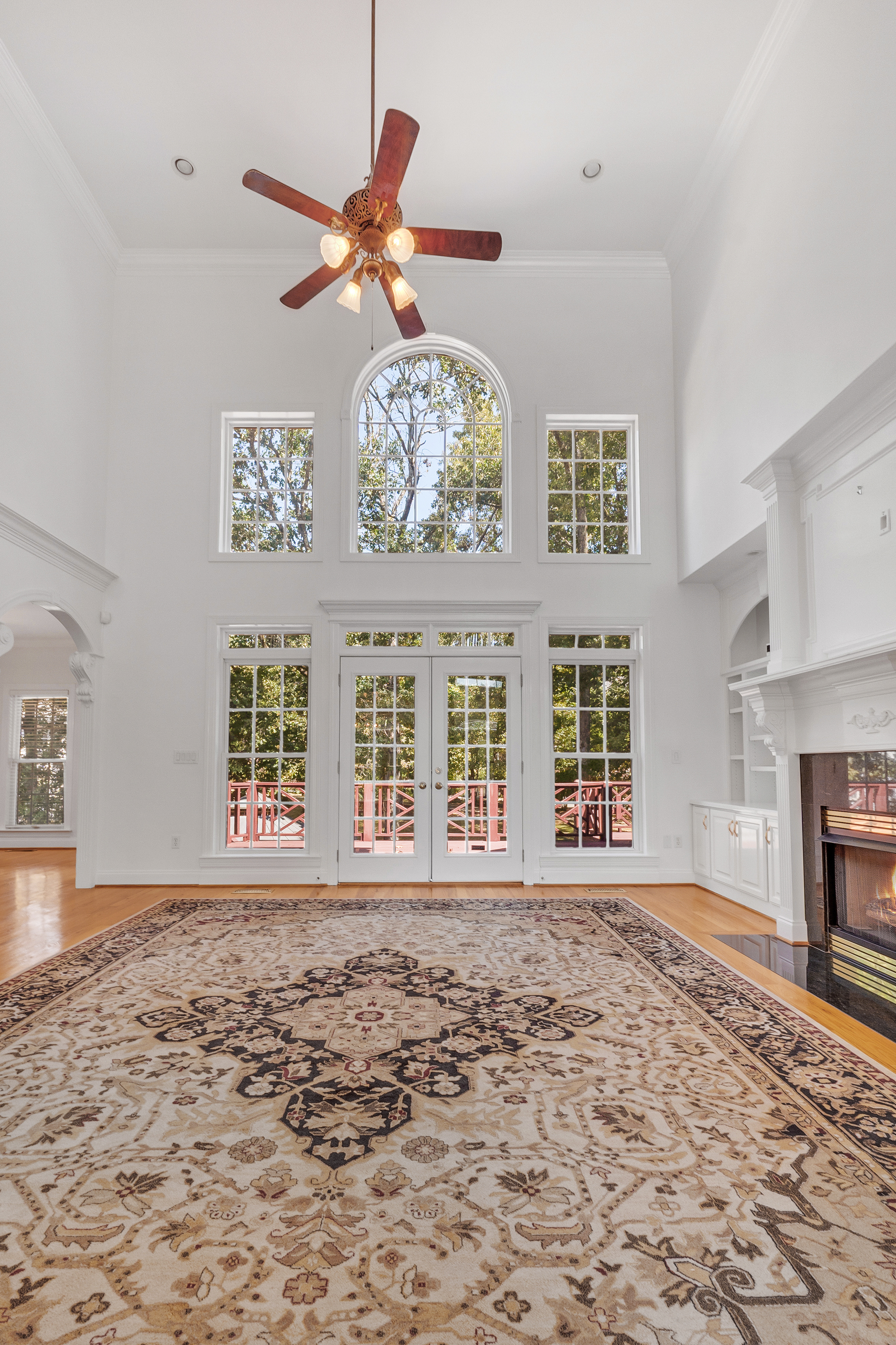 Tullahoma, Tennessee, 37388, United States, 6 Bedrooms Bedrooms, ,5 BathroomsBathrooms,Residential,For Sale,1851275