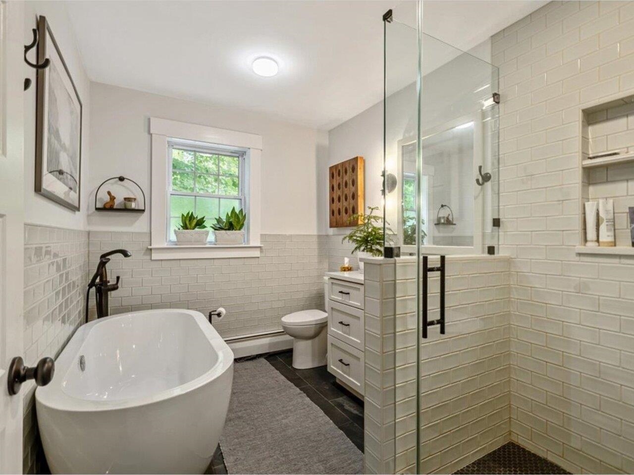 Fairfax, Vermont, 05454, United States, 3 Bedrooms Bedrooms, ,2 BathroomsBathrooms,Residential,For Sale,1846617