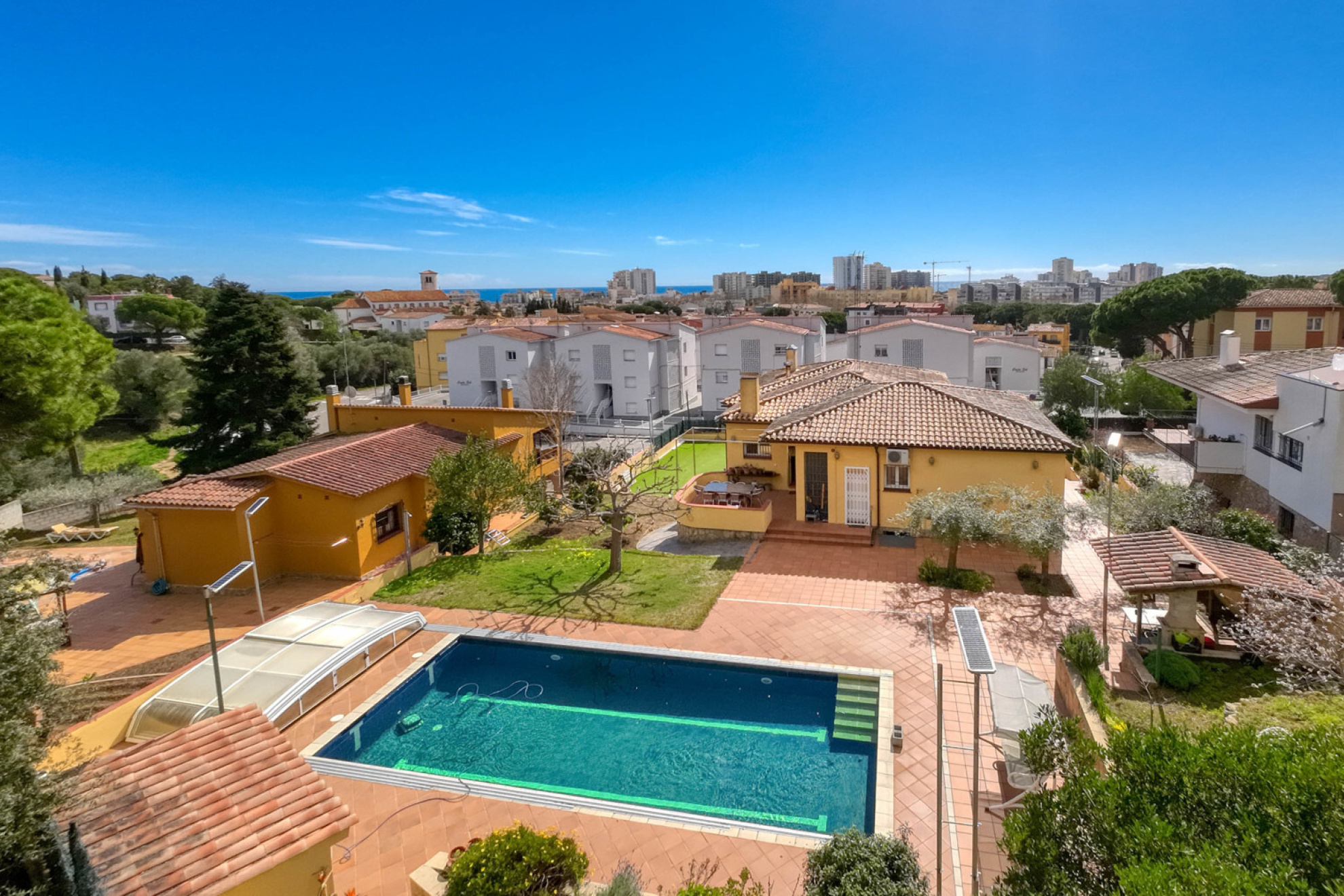  Spacious villa close to the beach and the center of town - 物件實景