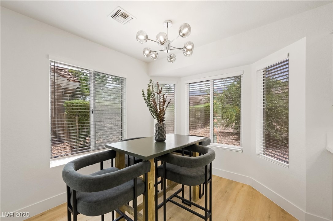 Las Vegas, Nevada, 89134, United States, 2 Bedrooms Bedrooms, ,2 BathroomsBathrooms,Residential,For Sale,1896521