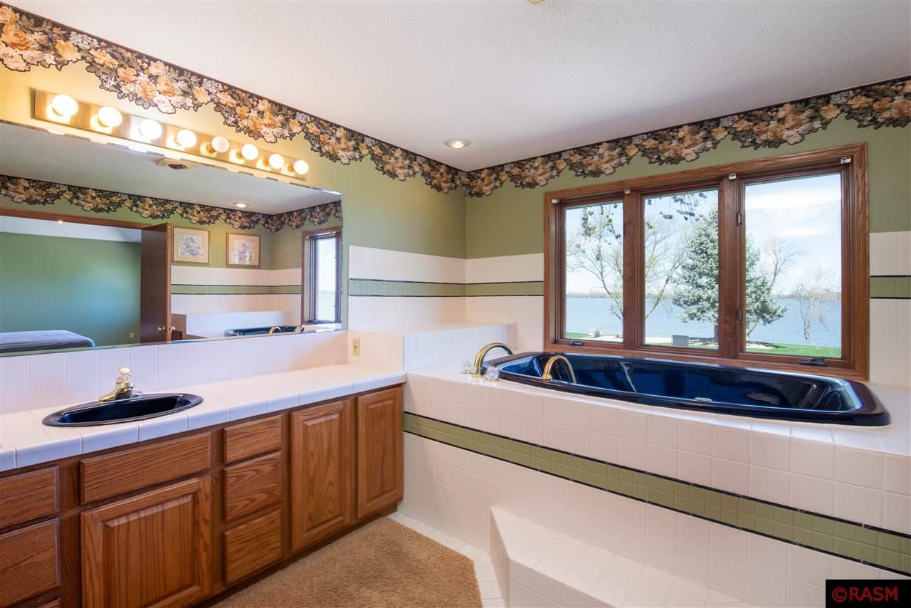 Lake Crystal, Minnesota, 56055, United States, 4 Bedrooms Bedrooms, ,3 BathroomsBathrooms,Residential,For Sale,1798331