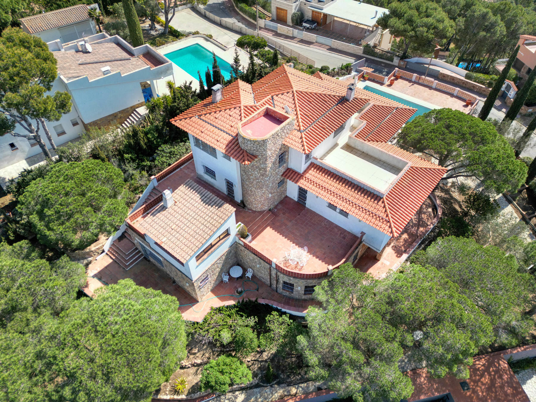  Property with charm and potential with sea and mountain views, Tamariu - 物件實景