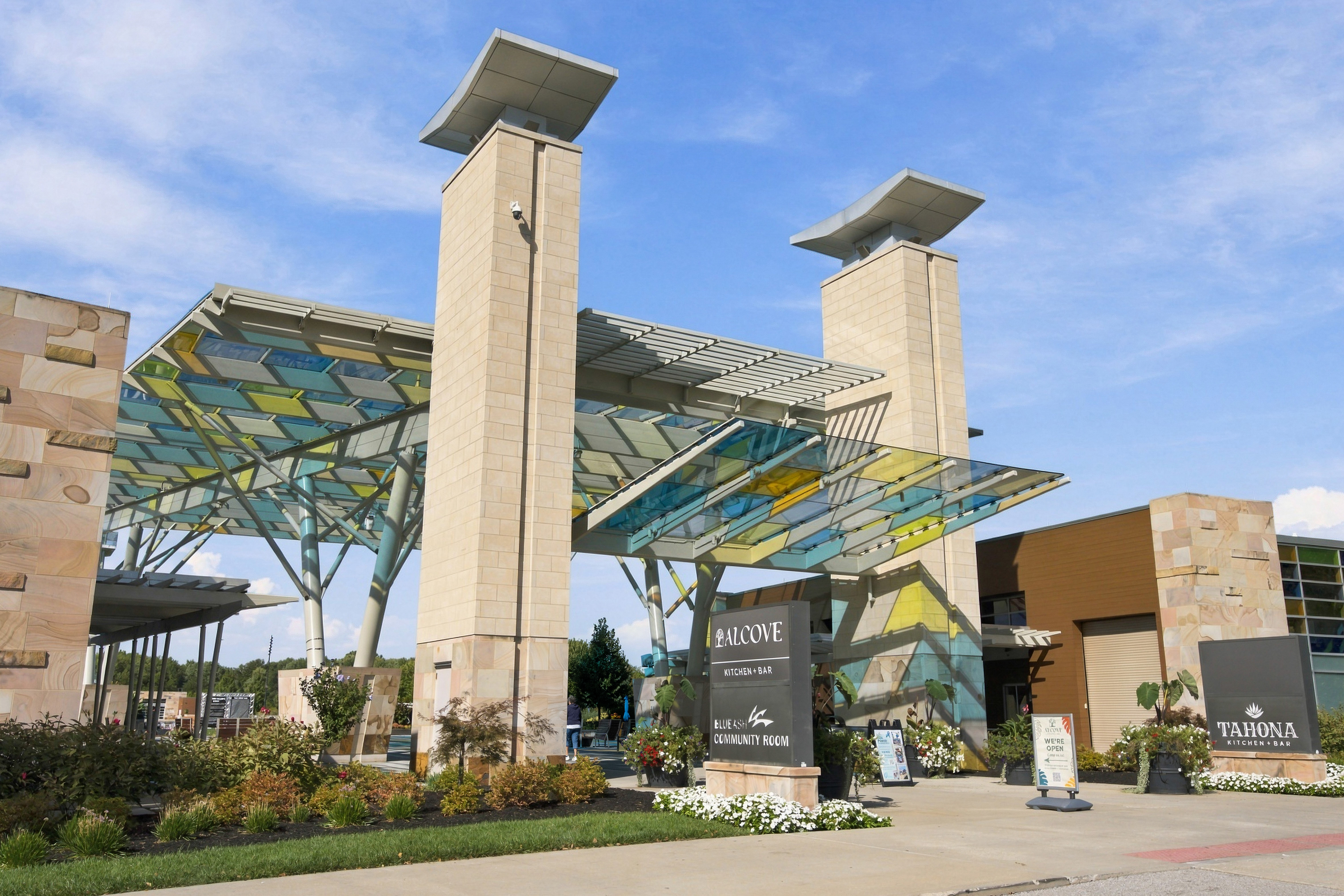  4252 Parkview Drive, Blue Ash, OH 45242 - 物件實景