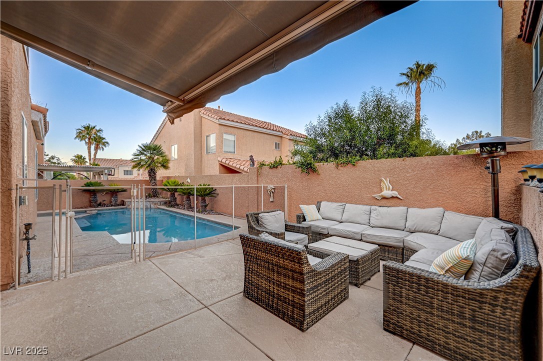 Las Vegas, Nevada, 89134, United States, 4 Bedrooms Bedrooms, ,3 BathroomsBathrooms,Residential,For Sale,1998518