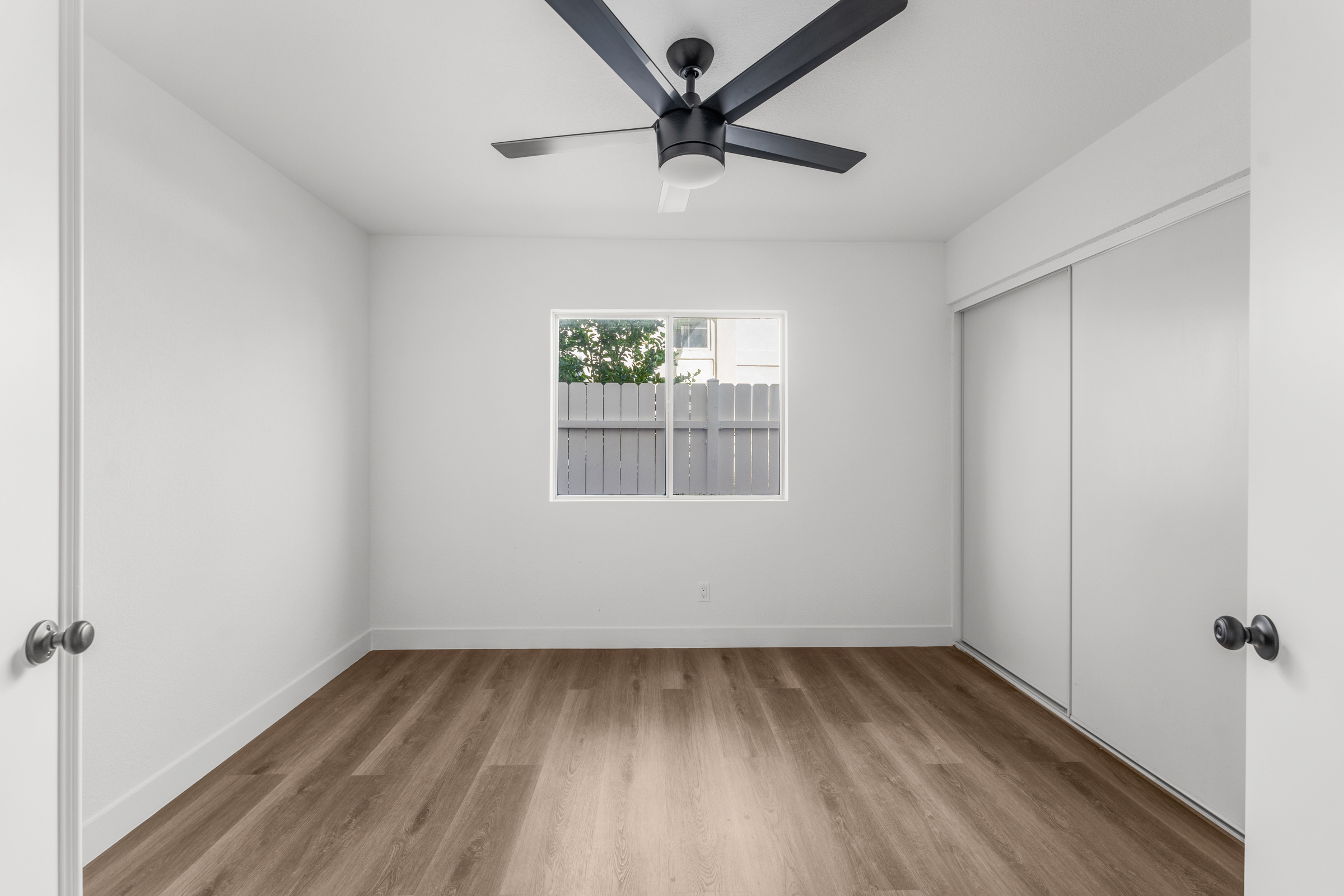 Lake Elsinore, California, 92530, United States, 4 Bedrooms Bedrooms, ,3 BathroomsBathrooms,Residential,For Sale,2005487