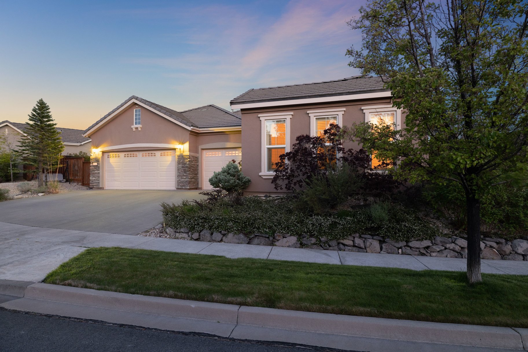  Sierra Canyon’s Largest Floor Plan with Sweeping Mountain & Sunset Views - 物件實景