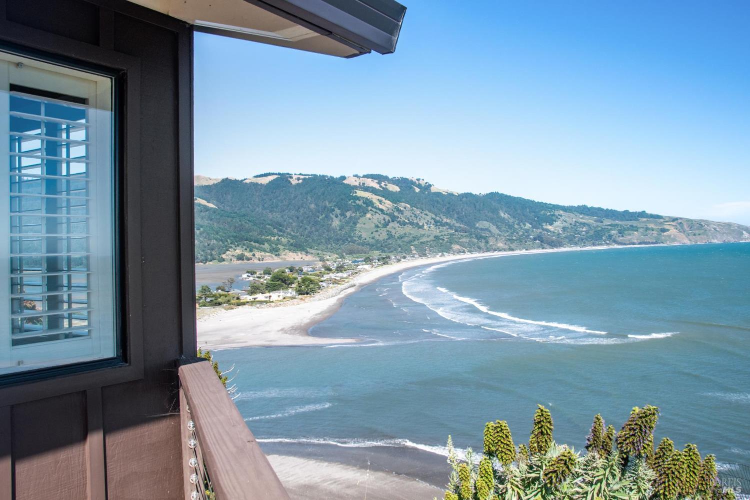 Bolinas, California, 94924, United States, 3 Bedrooms Bedrooms, ,2 BathroomsBathrooms,Residential,For Sale,2003104