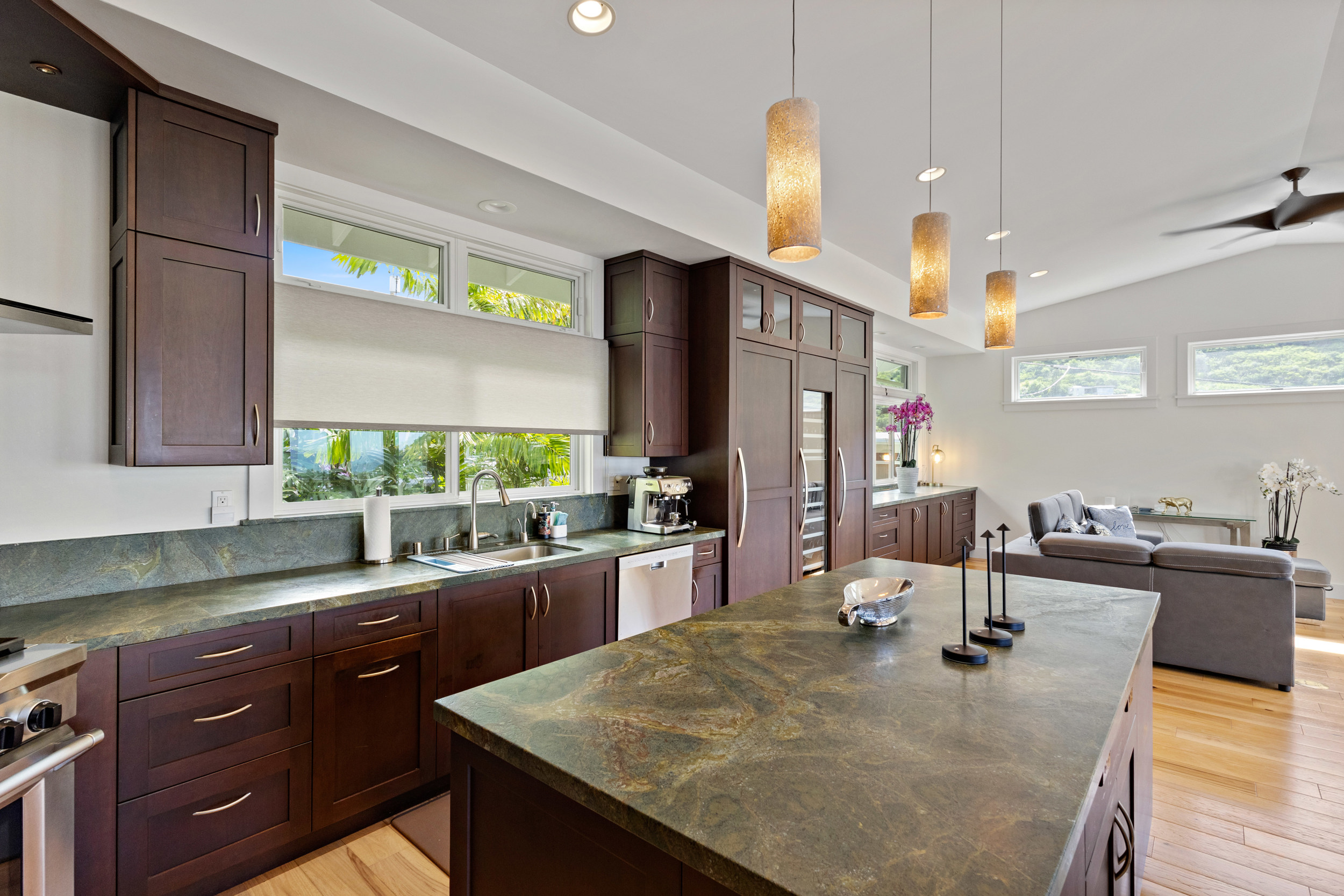 Honolulu, Hawaii, 96821, United States, 3 Bedrooms Bedrooms, ,3 BathroomsBathrooms,Residential,For Sale,1975355