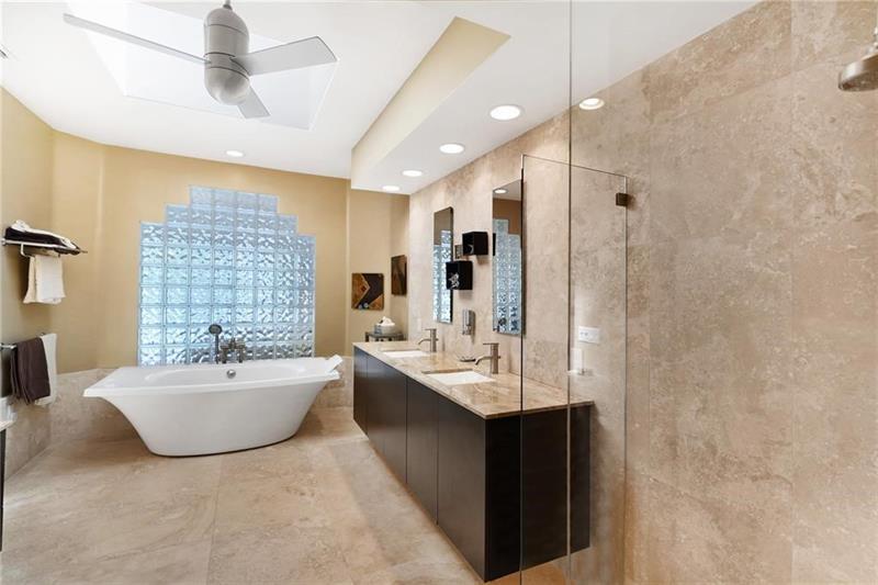 Boca Raton, Florida, 33434, United States, 3 Bedrooms Bedrooms, ,3 BathroomsBathrooms,Residential,For Sale,1836796