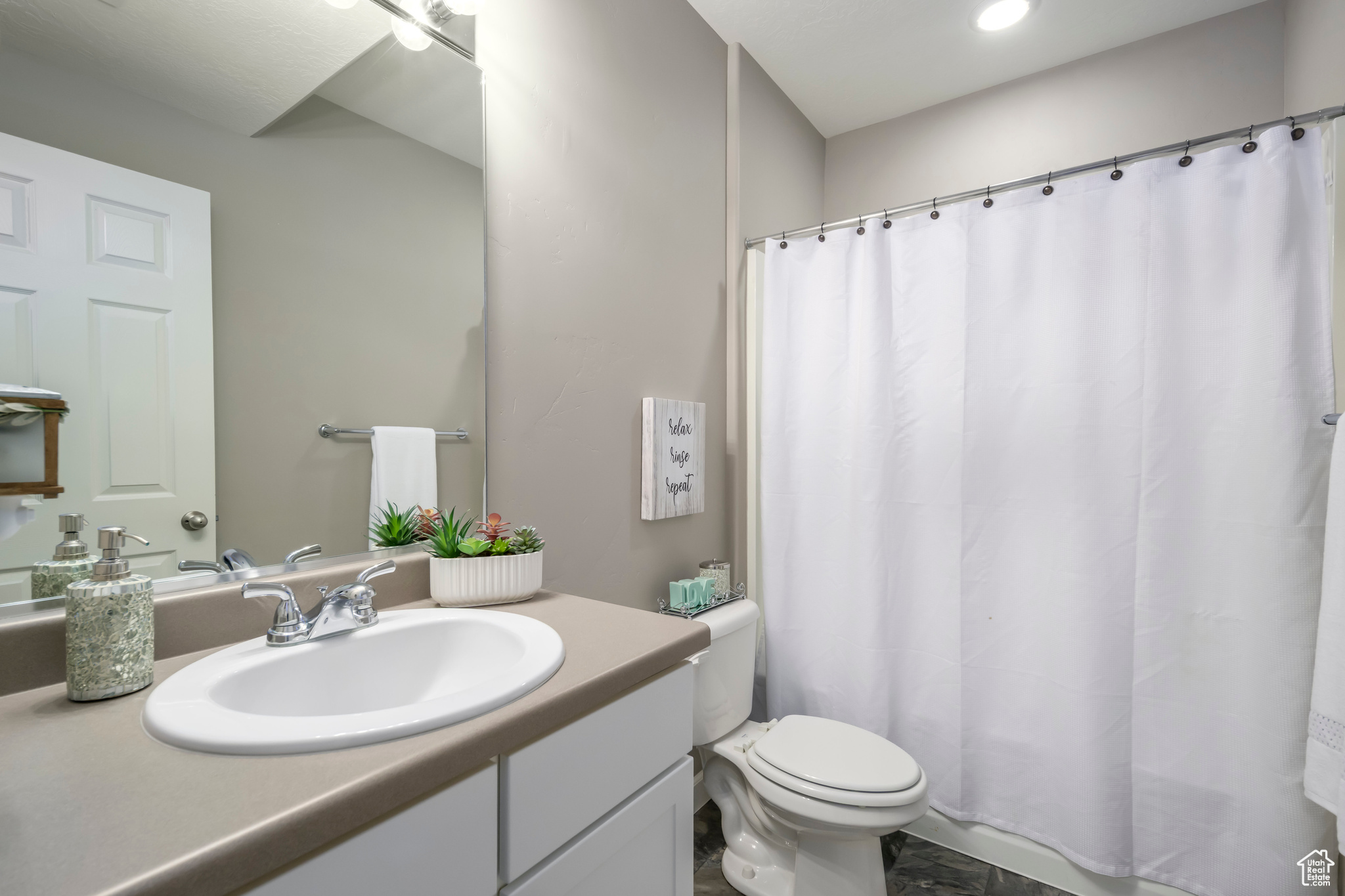 Stansbury Park, Utah, 84074, United States, 7 Bedrooms Bedrooms, ,4 BathroomsBathrooms,Residential,For Sale,1987559