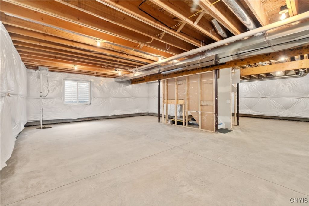 Baldwinsville, New York, 13027, United States, 3 Bedrooms Bedrooms, ,3 BathroomsBathrooms,Residential,For Sale,1933021
