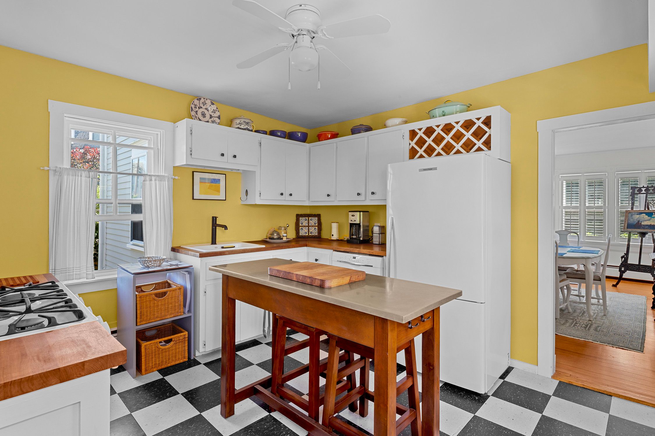  8 Sanford Street, Newport, RI 02840 - 物件實景