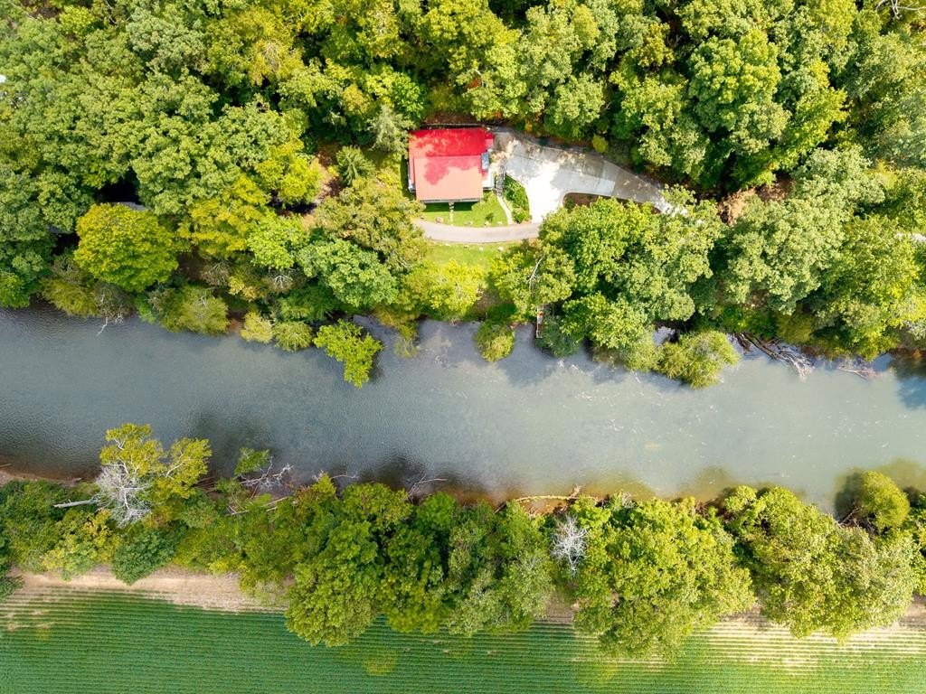 Murphy, North Carolina, 28906, United States, 2 Bedrooms Bedrooms, ,2 BathroomsBathrooms,Residential,For Sale,1976149