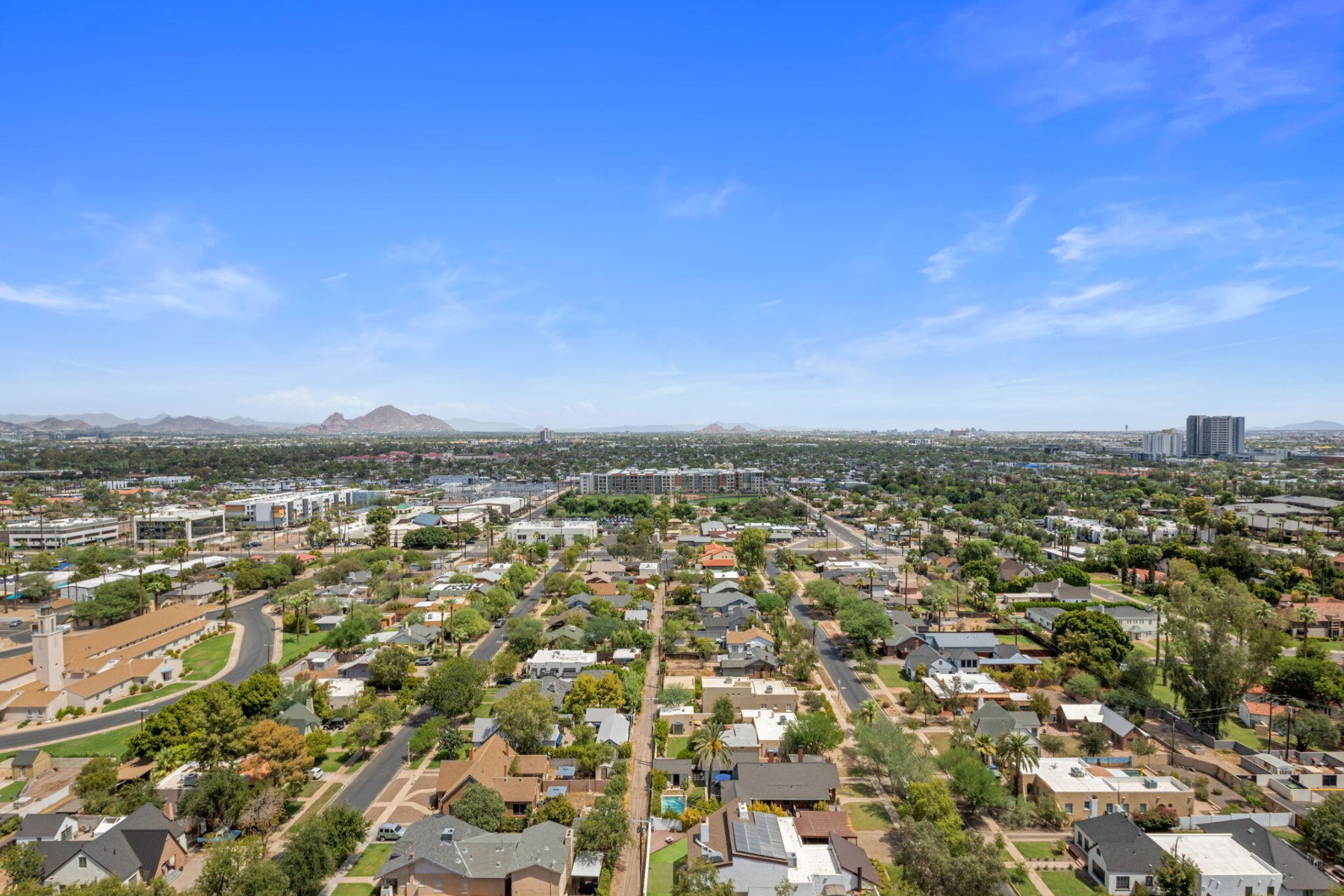  2323 N Central Ave¦Phoenix, AZ - 物件實景