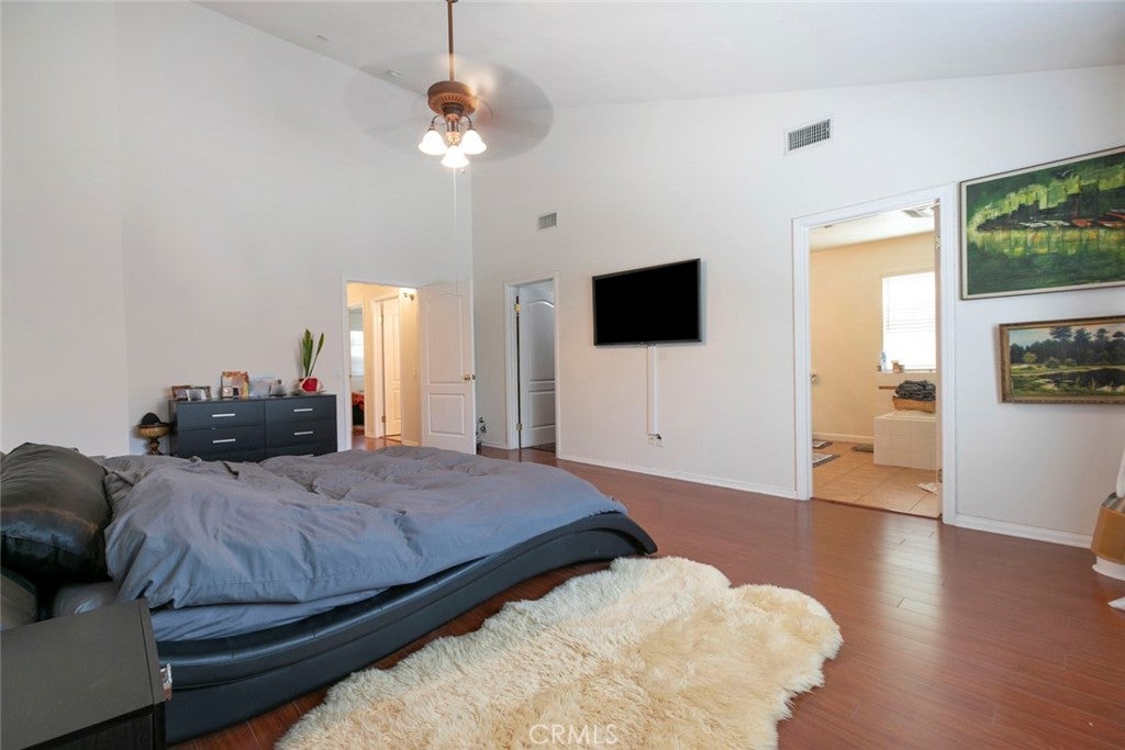 Sun Valley, California, 91352, United States, 3 Bedrooms Bedrooms, ,3 BathroomsBathrooms,Residential,For Sale,1938832