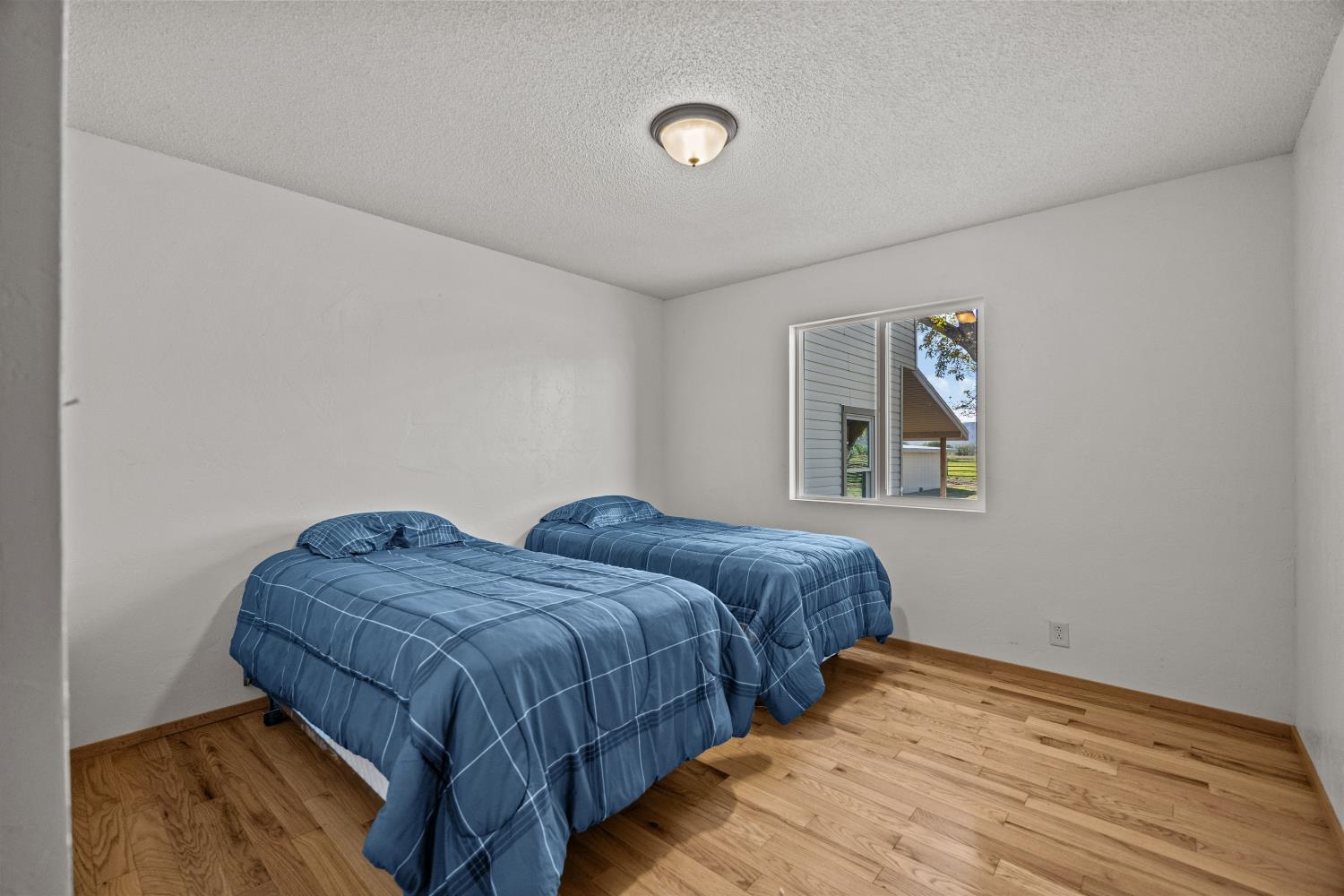 Fruita, Colorado, 81521, United States, 3 Bedrooms Bedrooms, ,2 BathroomsBathrooms,Residential,For Sale,1960525