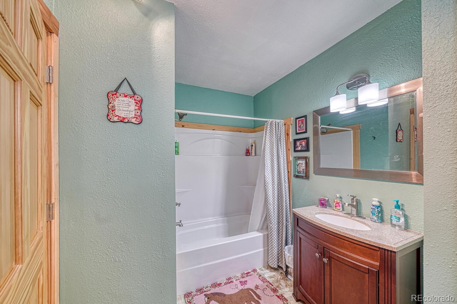 Salida, Colorado, 81201, United States, 3 Bedrooms Bedrooms, ,3 BathroomsBathrooms,Residential,For Sale,1977824