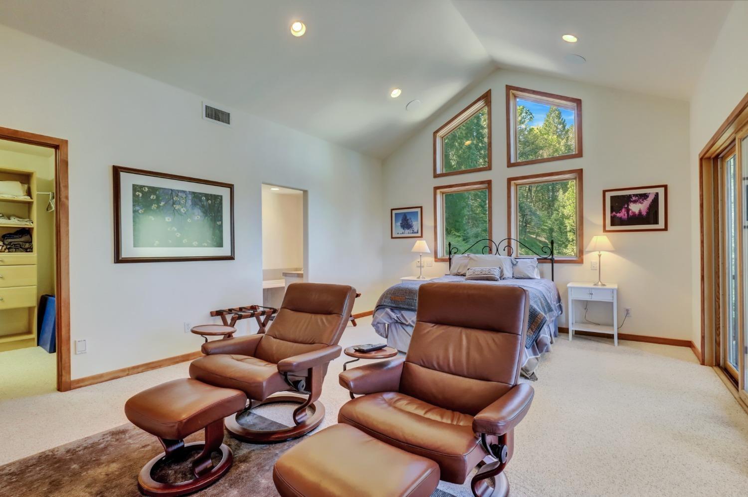 Nevada City, California, 95959, United States, 3 Bedrooms Bedrooms, ,3 BathroomsBathrooms,Residential,For Sale,1937028