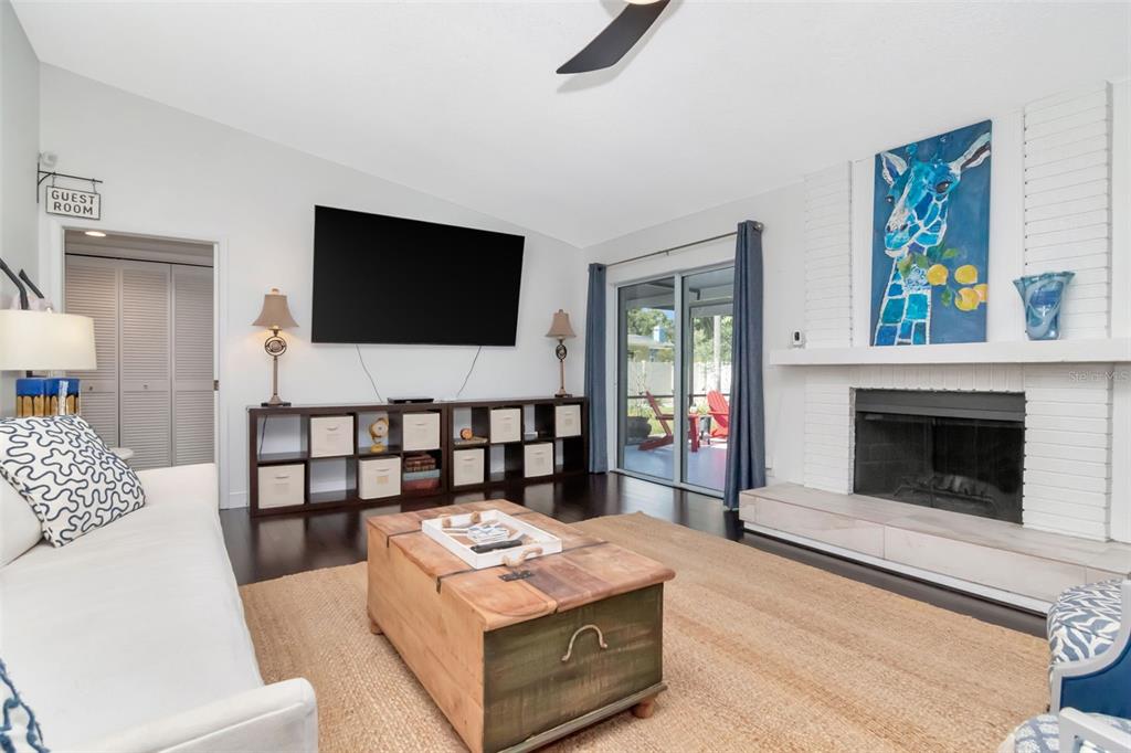 Clearwater, Florida, 33761, United States, 5 Bedrooms Bedrooms, ,3 BathroomsBathrooms,Residential,For Sale,1991990