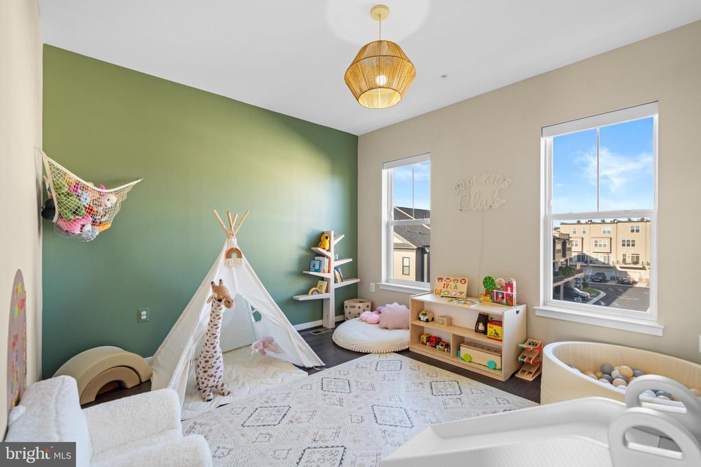 Brambleton, Virginia, 20148, United States, 3 Bedrooms Bedrooms, ,5 BathroomsBathrooms,Residential,For Sale,2005795