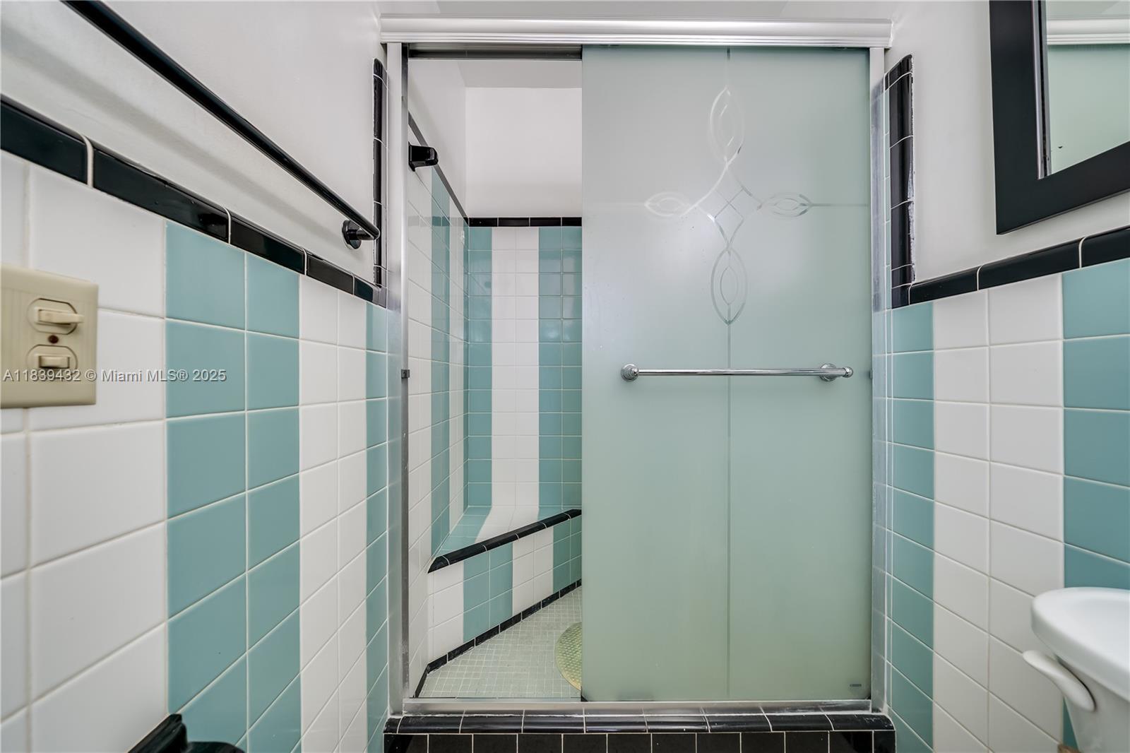 Hollywood, Florida, 33024, United States, 3 Bedrooms Bedrooms, ,2 BathroomsBathrooms,Residential,For Sale,1892932