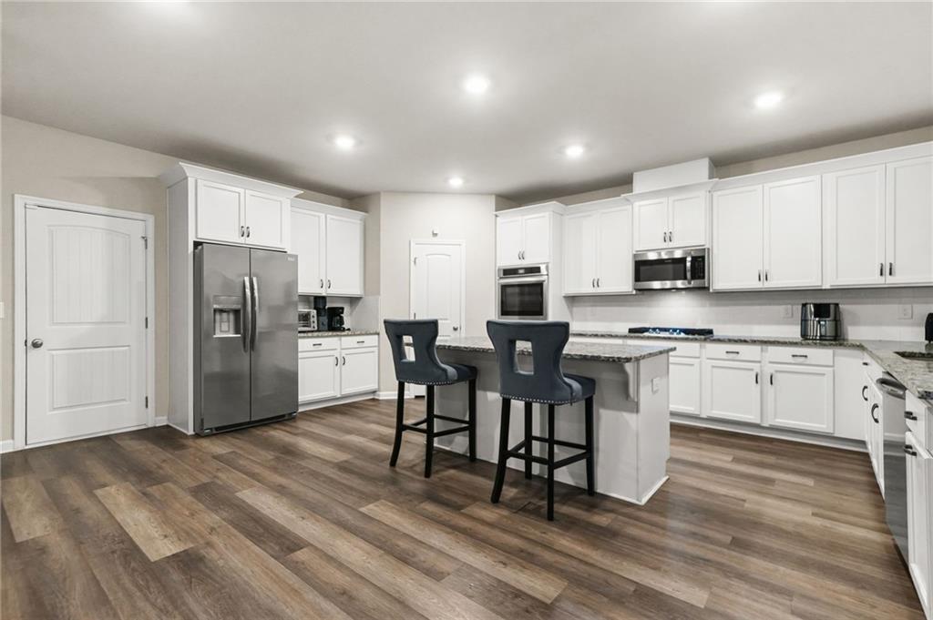 Fayetteville, Georgia, 30215, United States, 5 Bedrooms Bedrooms, ,3 BathroomsBathrooms,Residential,For Sale,2001550