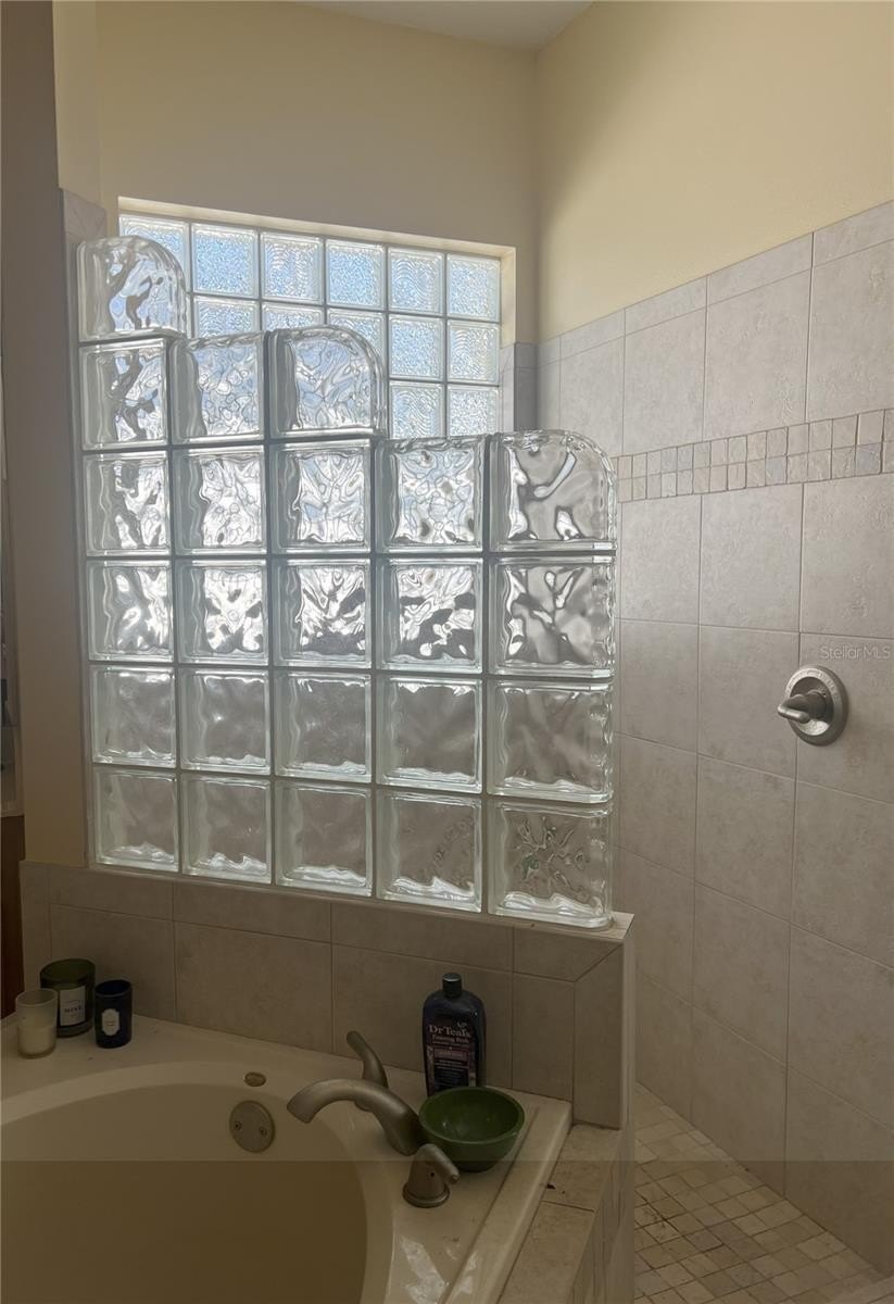 PALM BAY, Florida, 32909, United States, 4 Bedrooms Bedrooms, ,3 BathroomsBathrooms,Residential,For Sale,1978435