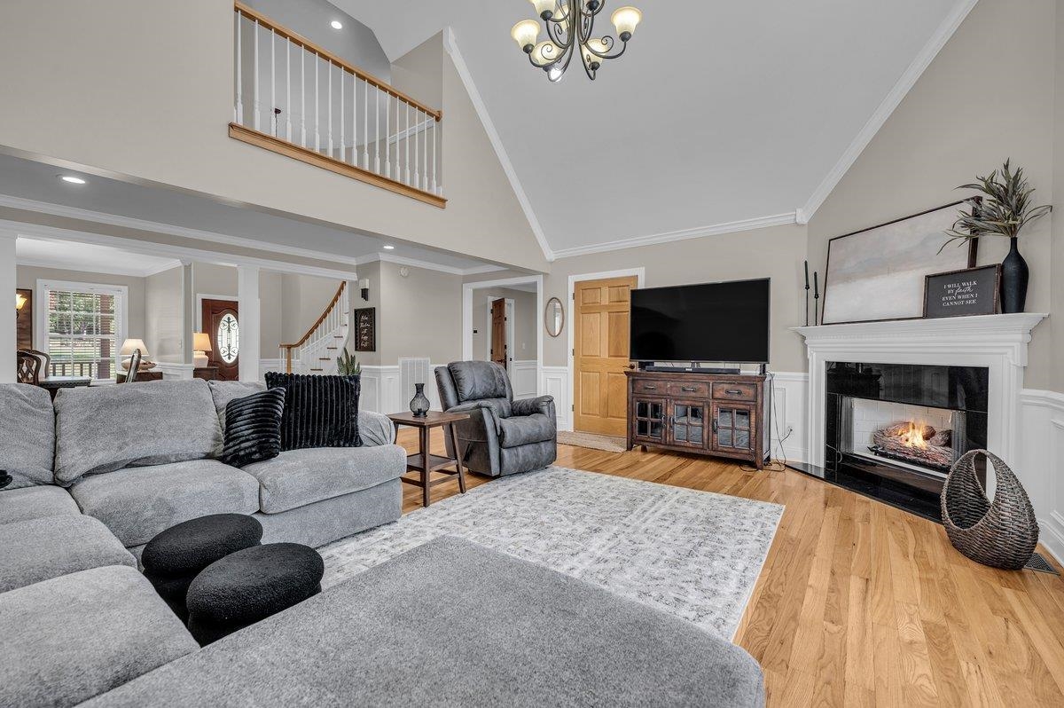 Landrum, South Carolina, 29356, United States, 5 Bedrooms Bedrooms, ,4 BathroomsBathrooms,Residential,For Sale,1990199