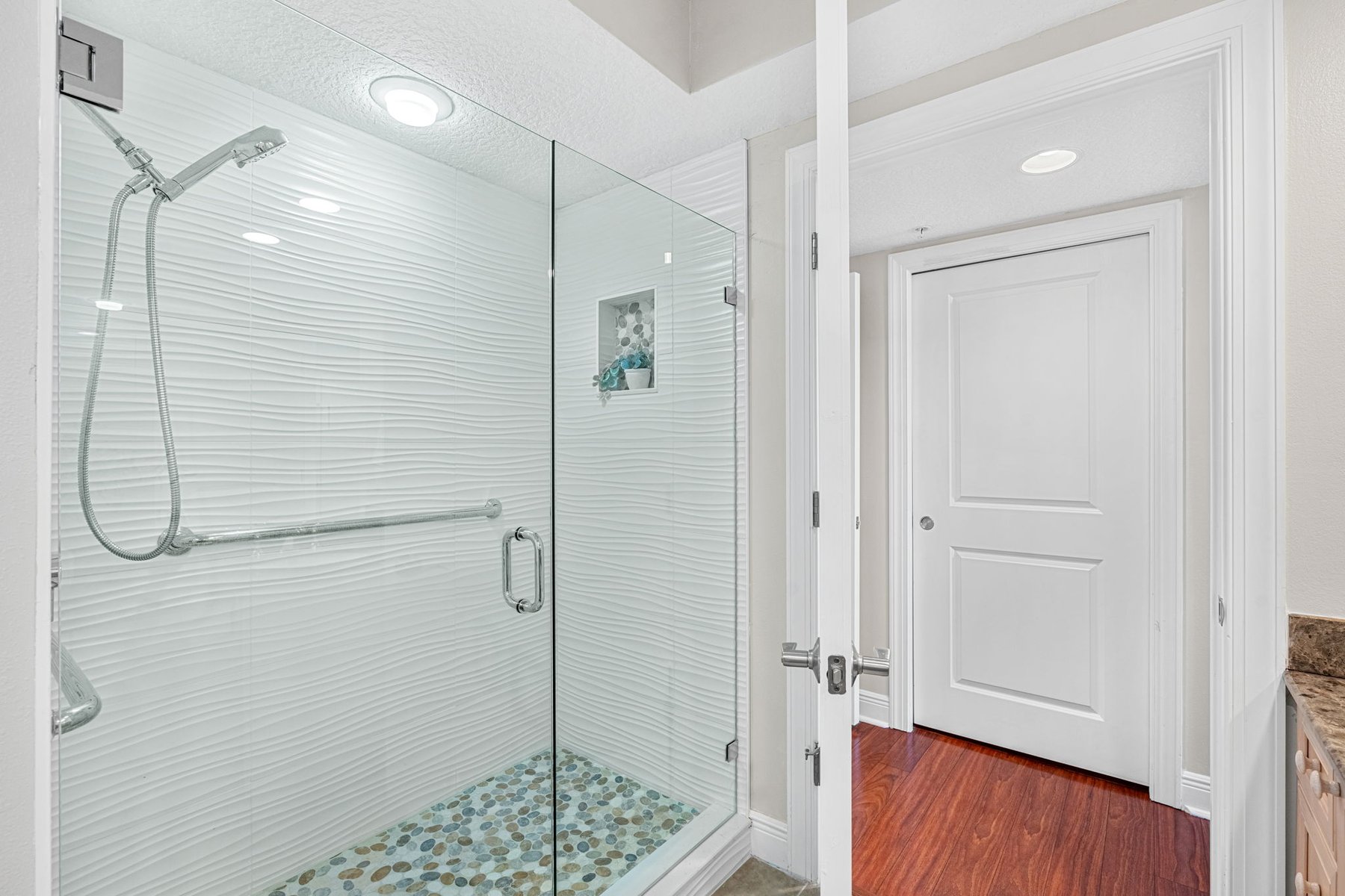  410 Hayes Avenue, #402, Cocoa Beach, FL, 32931 - 物件實景