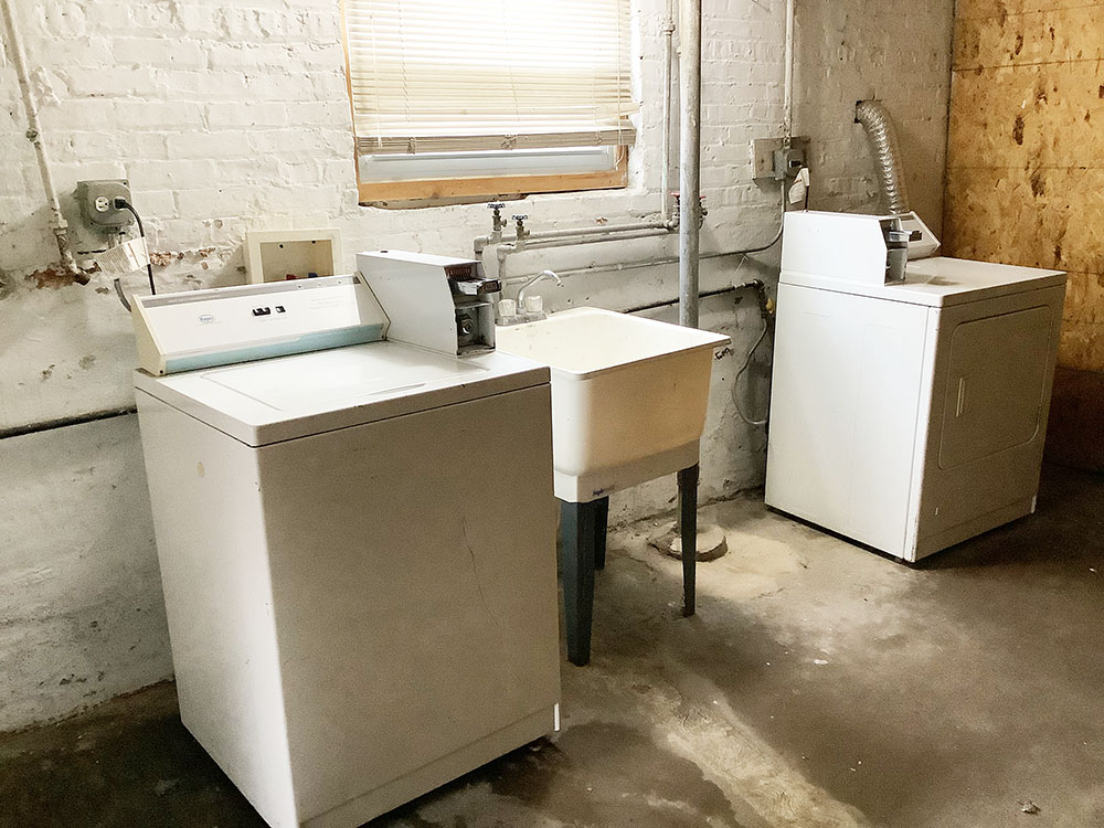 Chicago, Illinois, 60620, United States, 14 Bedrooms Bedrooms, ,4 BathroomsBathrooms,Residential,For Sale,1983159